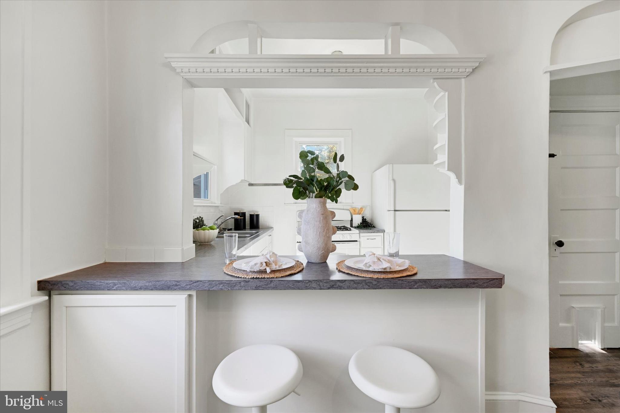 LAKE WALKER - Residential