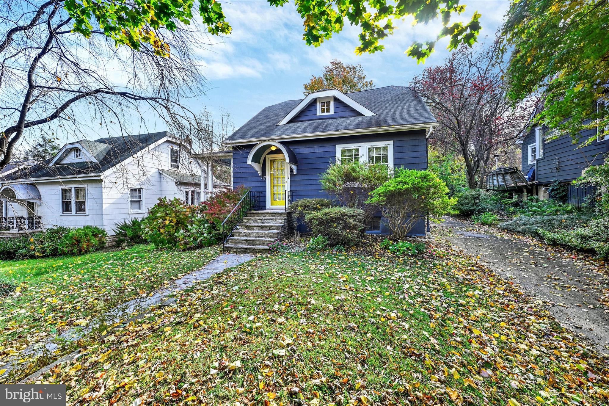 LAKE WALKER - Residential