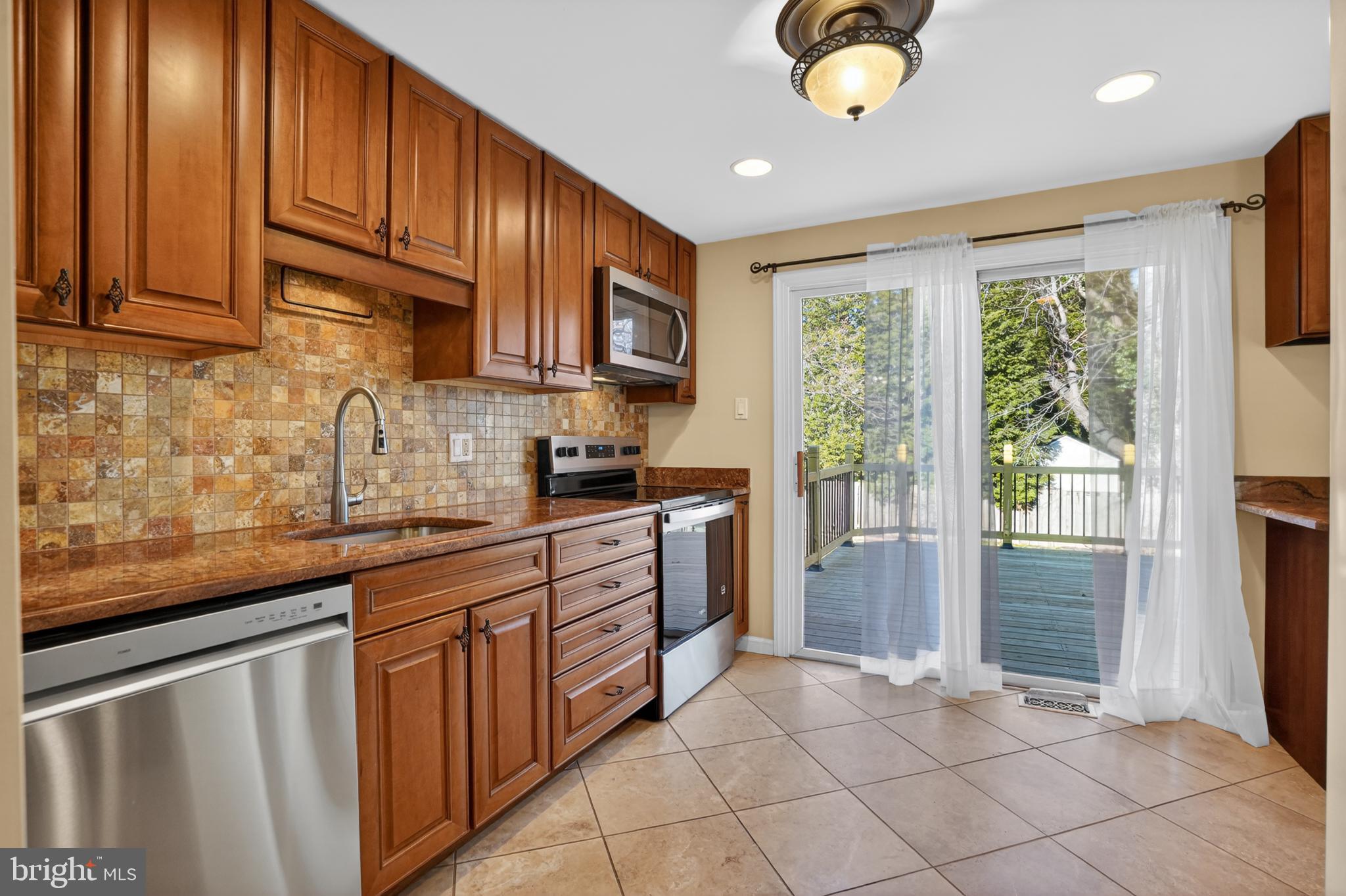 12608 LITTLE STONES LANE