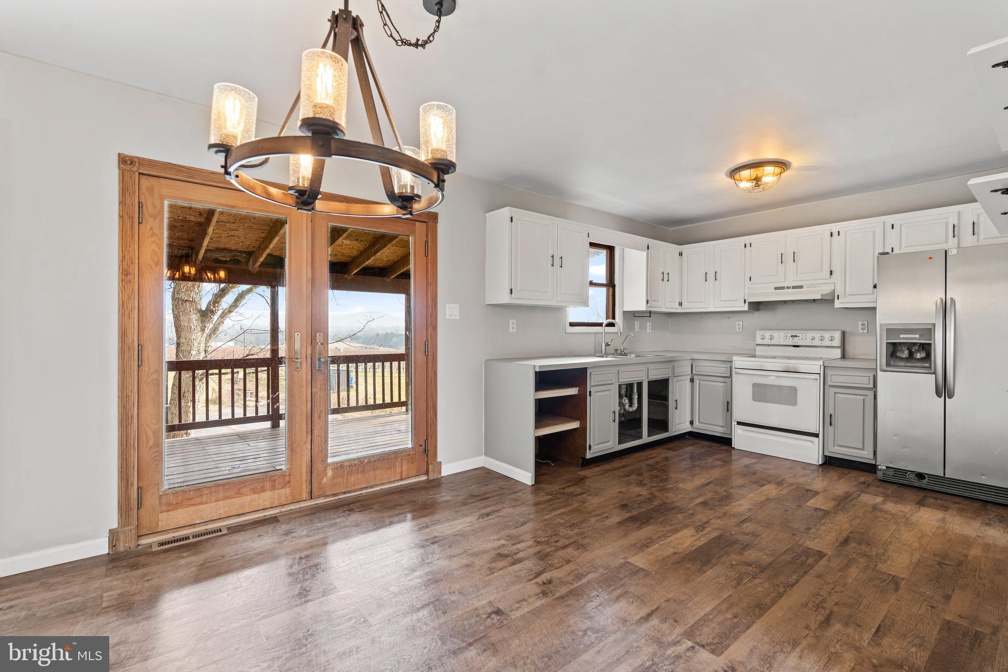 SHARPSBURG - Residential