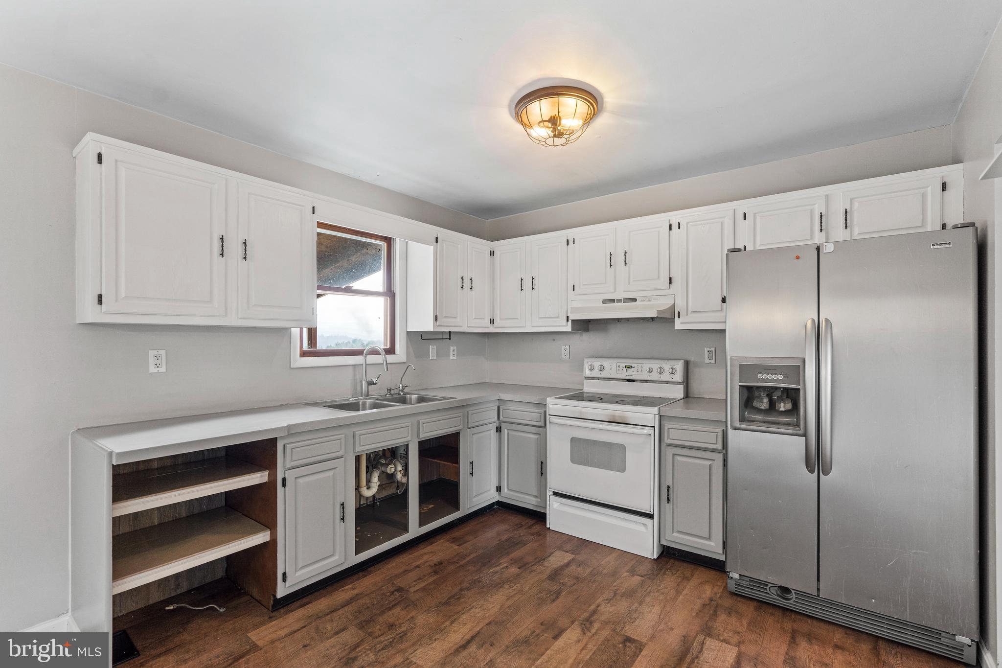 SHARPSBURG - Residential