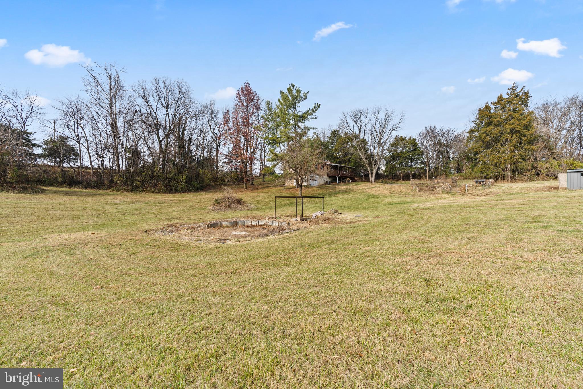 SHARPSBURG - Residential