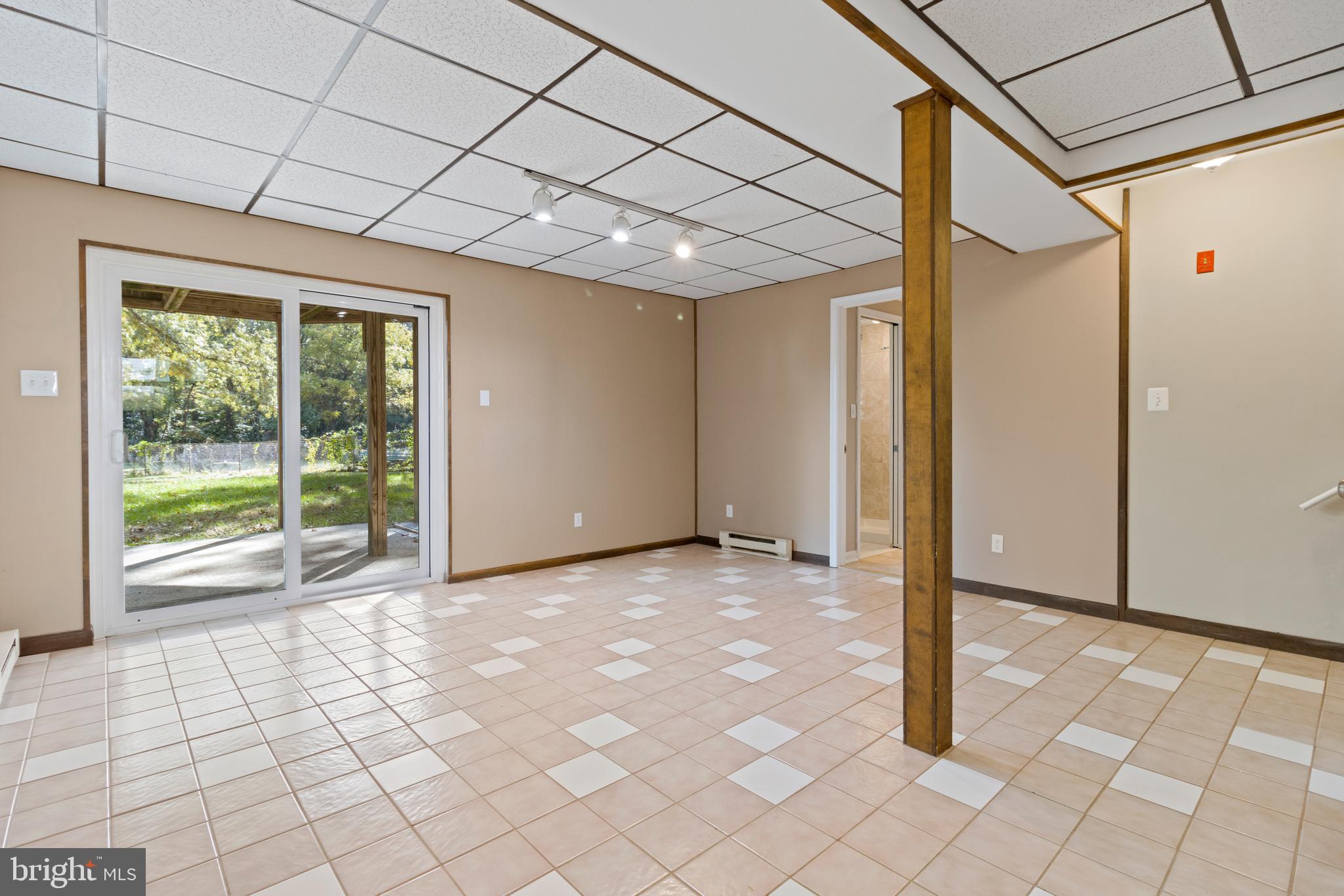 SHORE ACRES - Residential