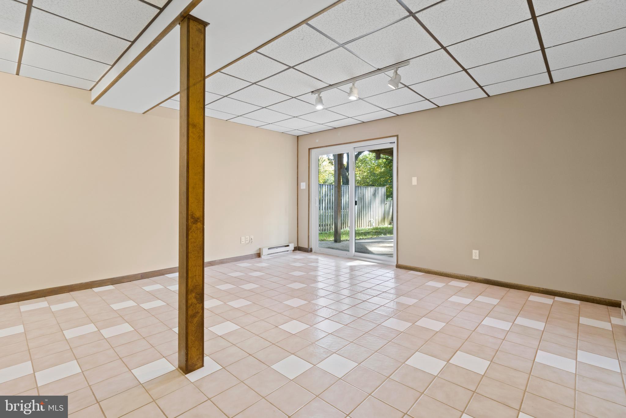 SHORE ACRES - Residential