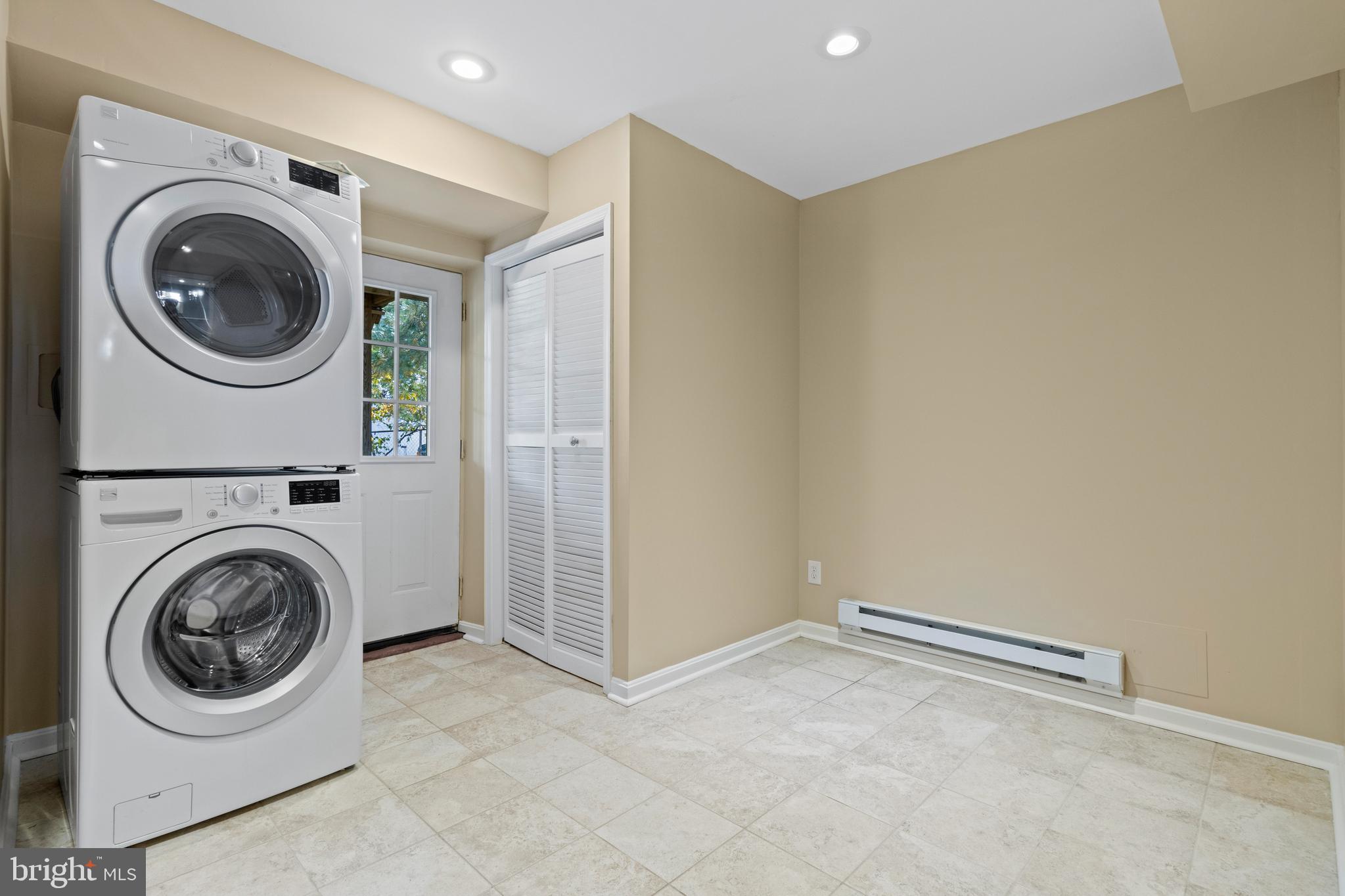 SHORE ACRES - Residential