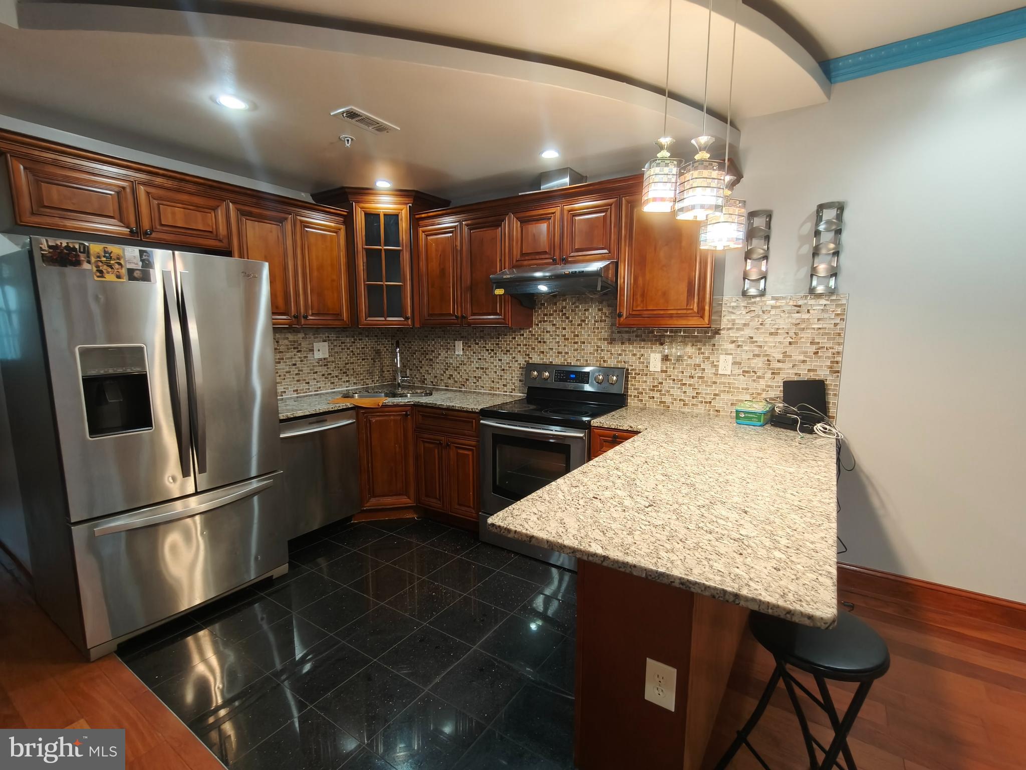 WEST POPLAR - Residential Lease