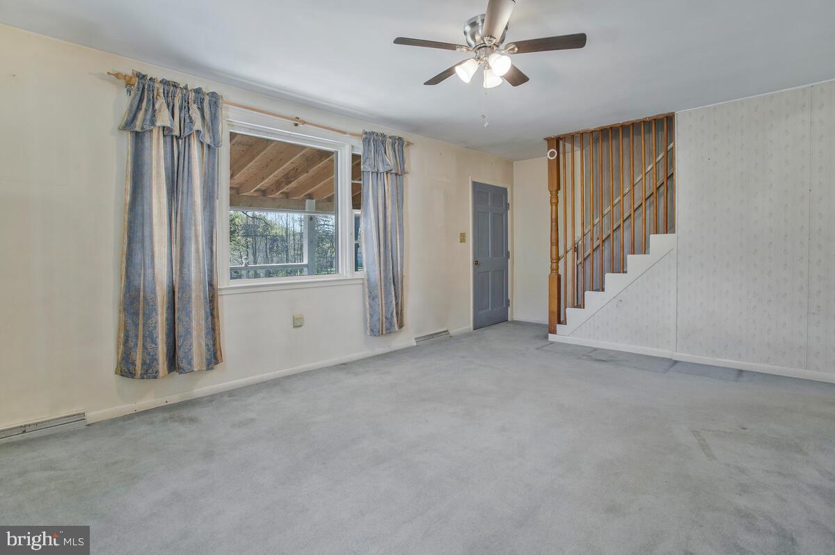 KINGSVILLE - Residential