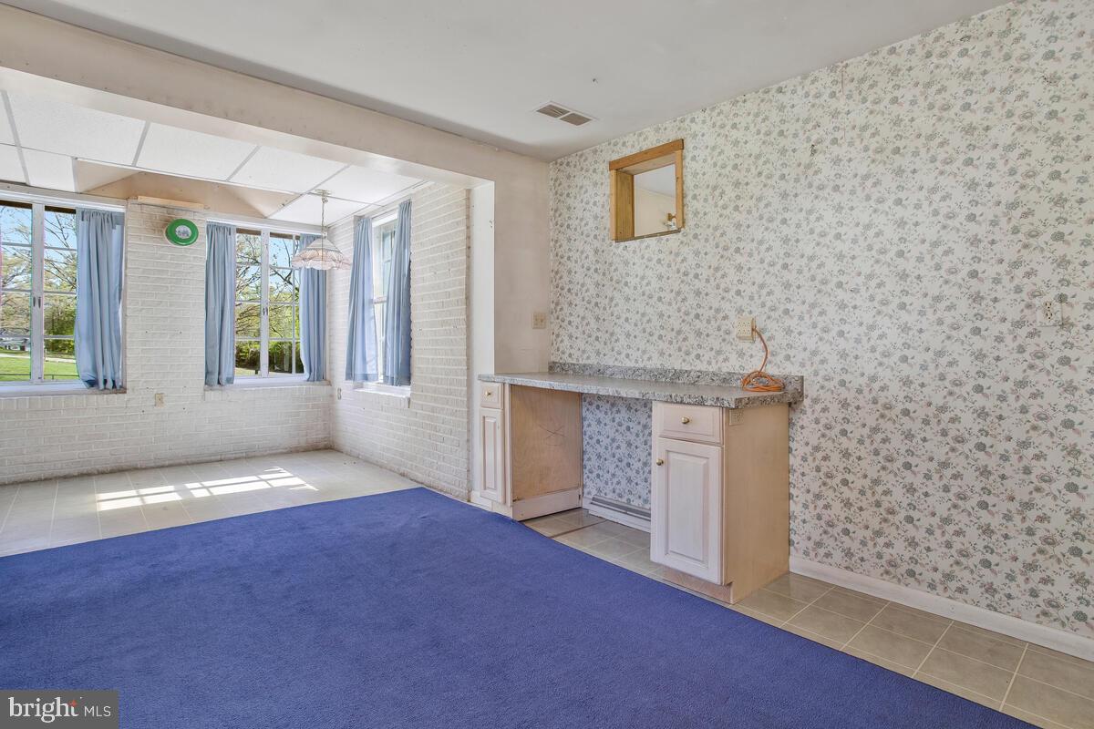 KINGSVILLE - Residential