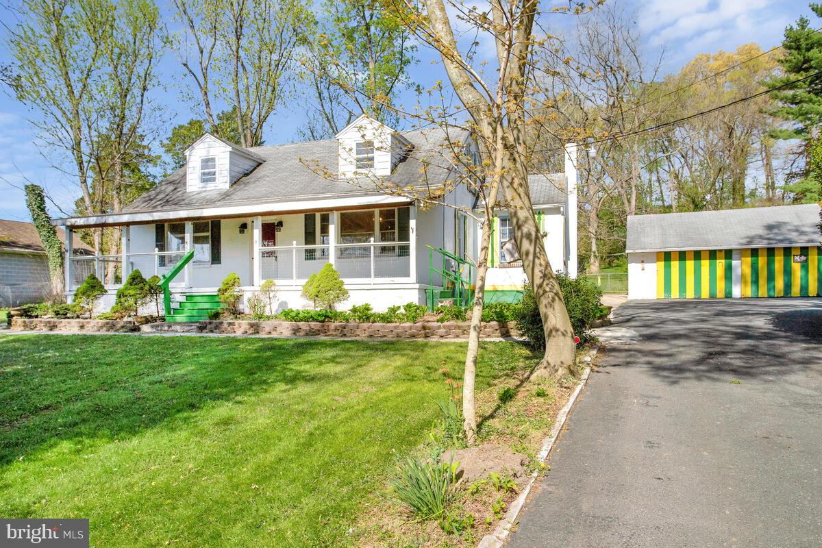 KINGSVILLE - Residential