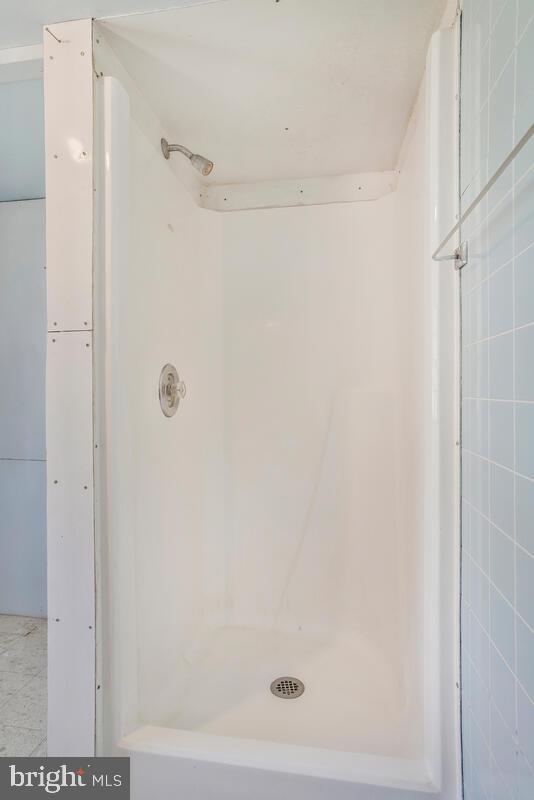 KINGSVILLE - Residential