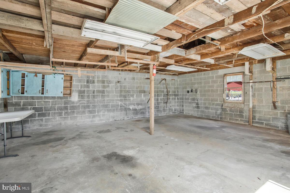 KINGSVILLE - Residential