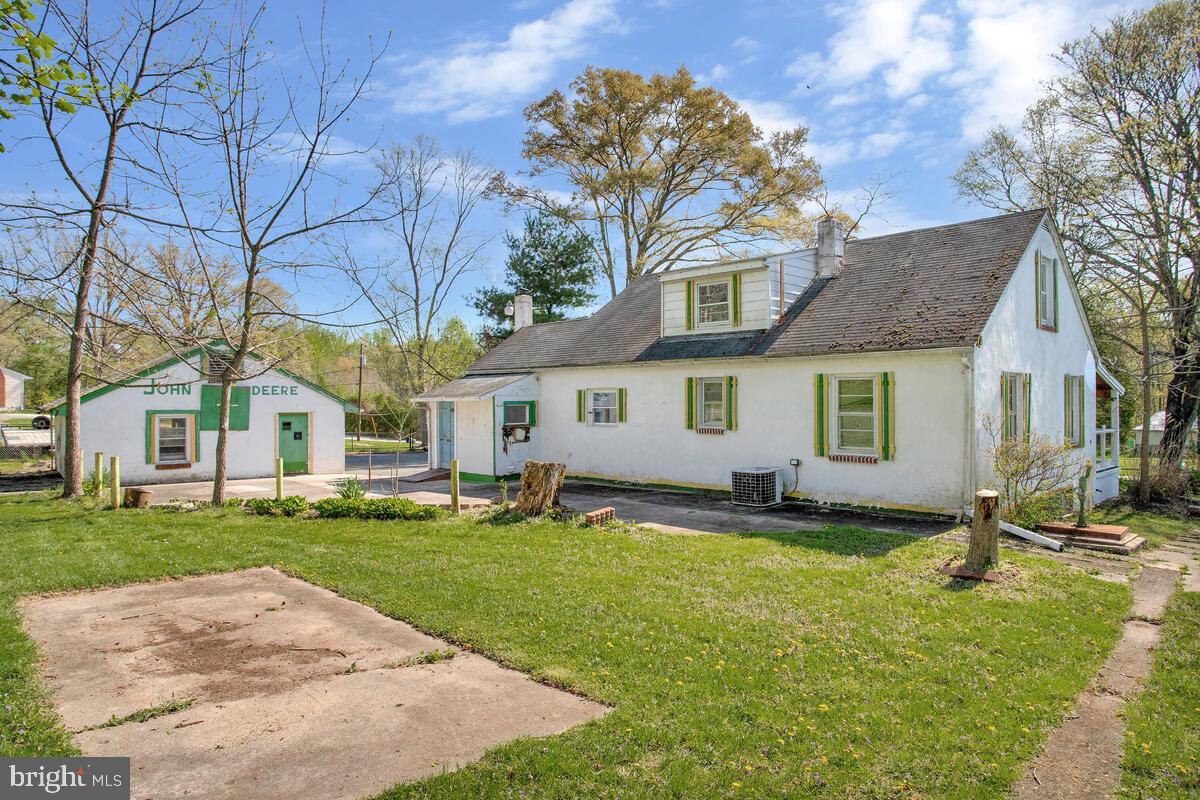 KINGSVILLE - Residential