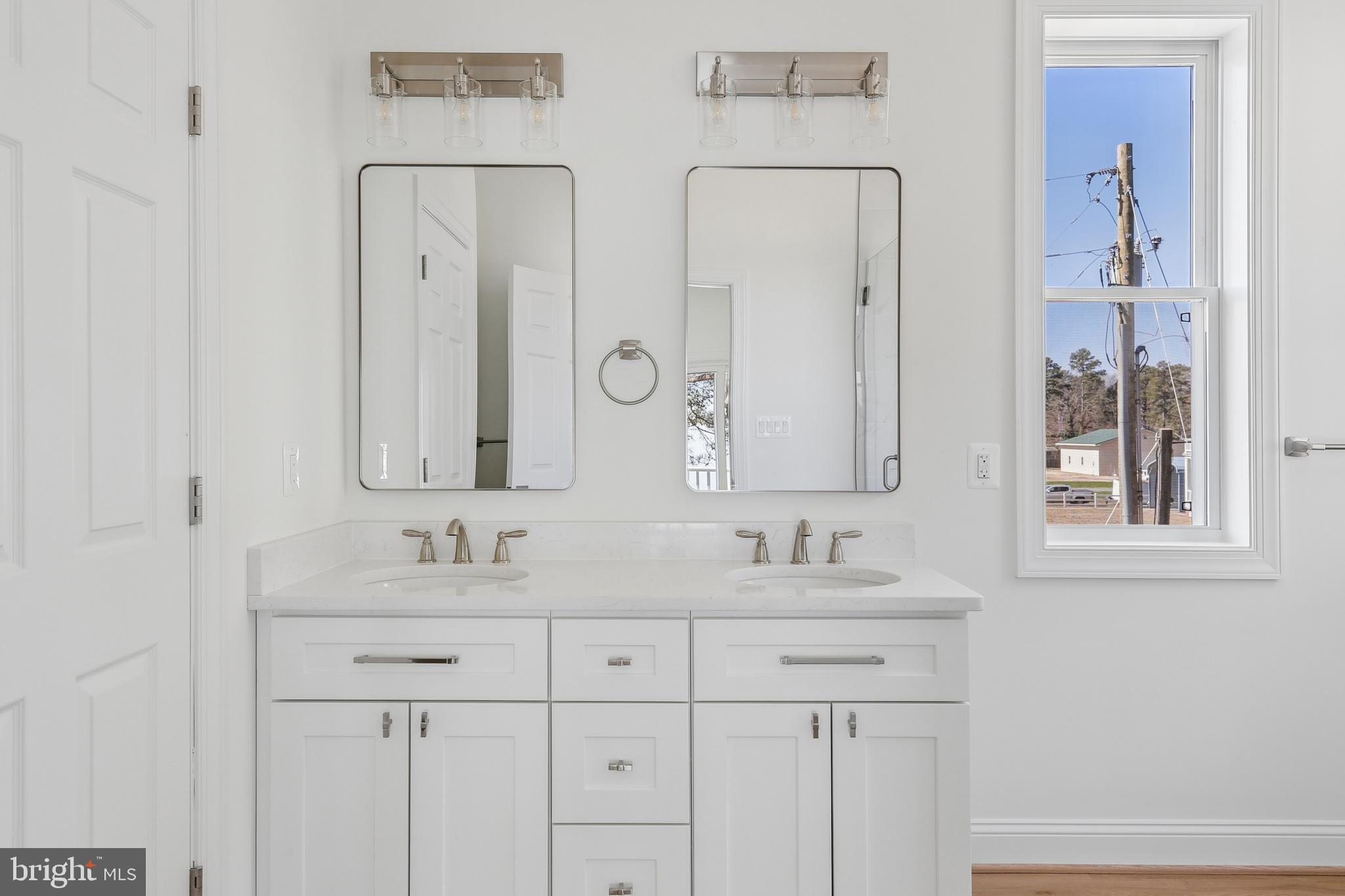 WESTMORELAND SHORES - Residential