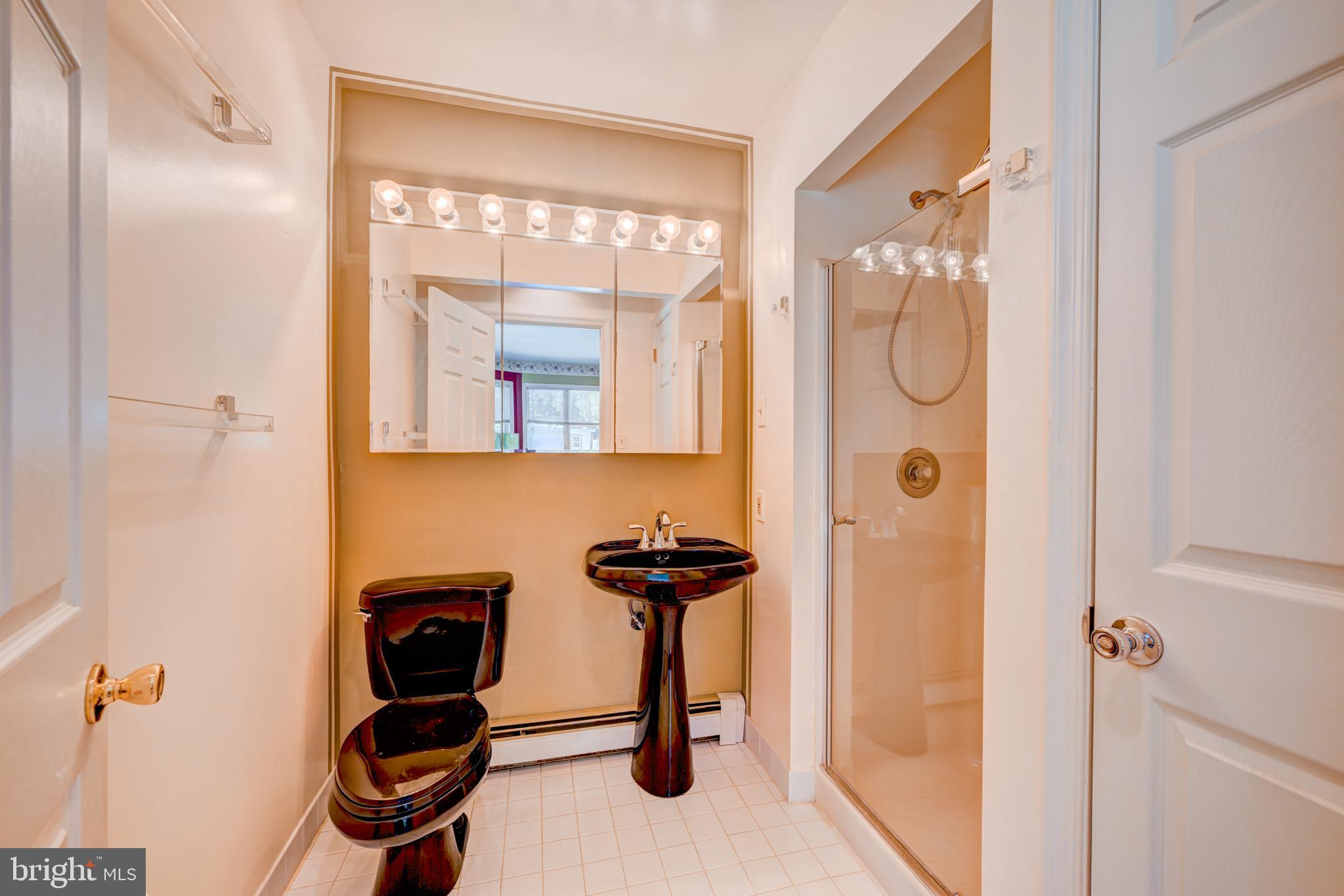 FEASTERVILLE HGTS - Residential