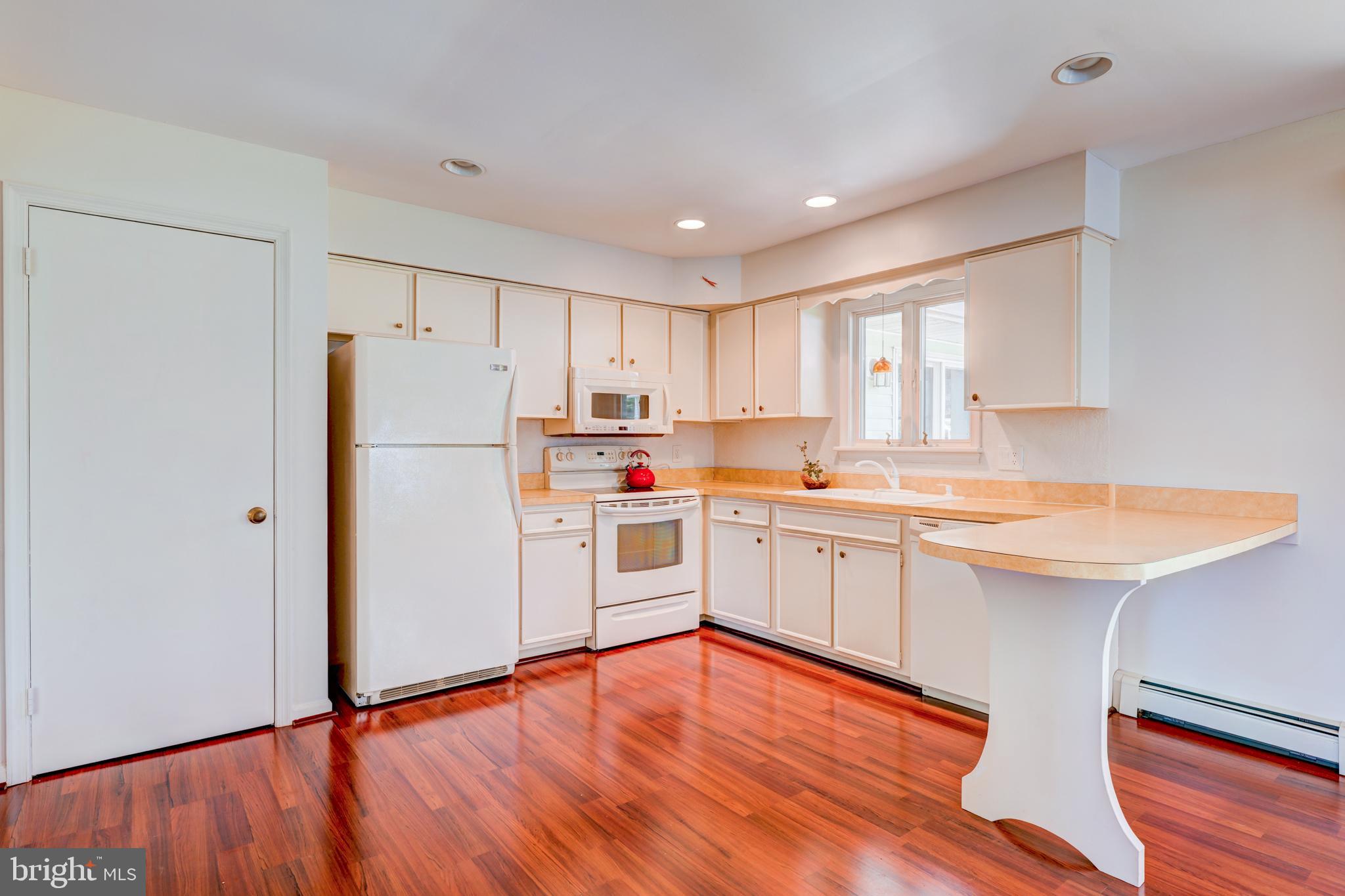 FEASTERVILLE HGTS - Residential