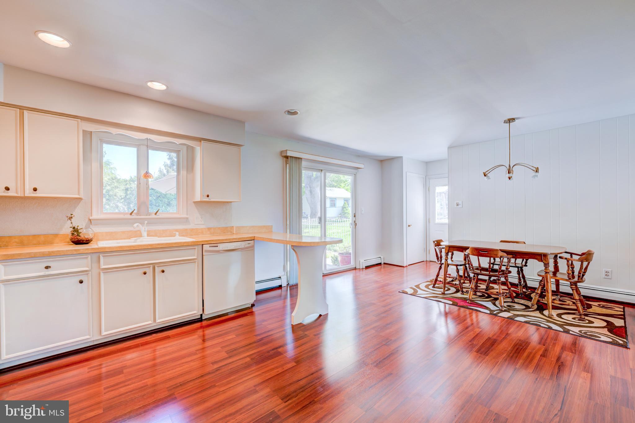 FEASTERVILLE HGTS - Residential