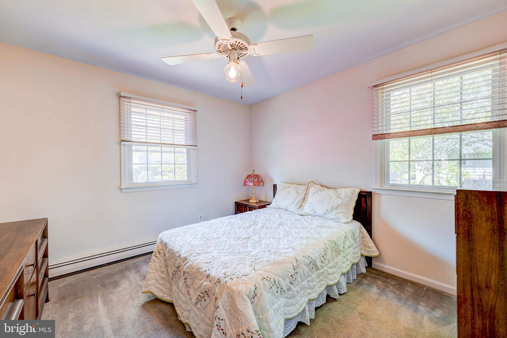 FEASTERVILLE HGTS - Residential