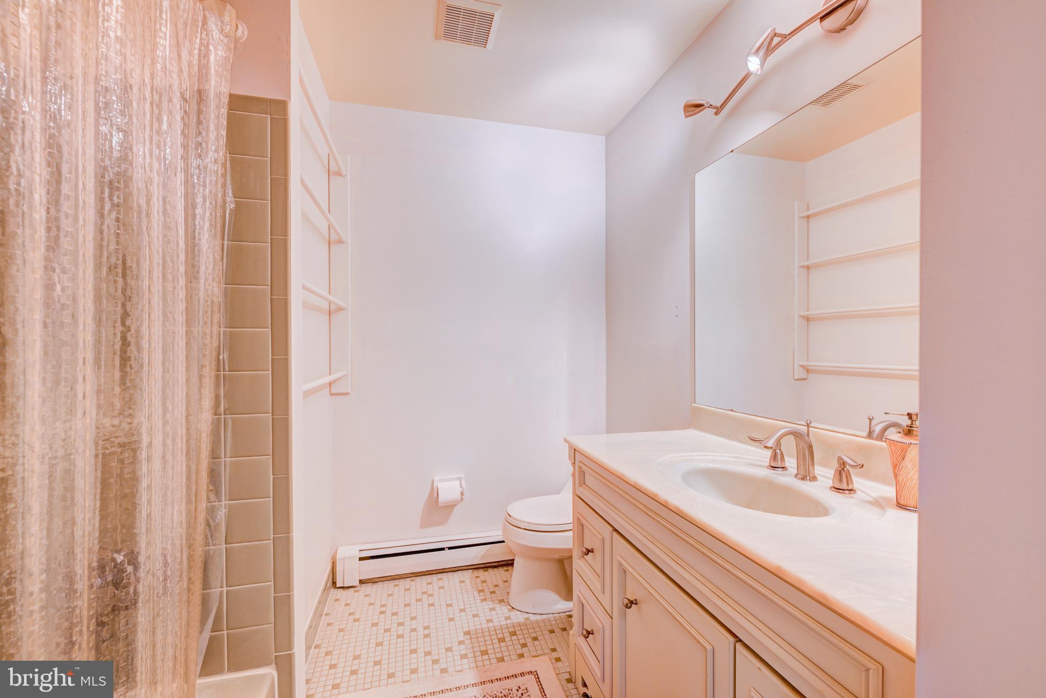 FEASTERVILLE HGTS - Residential