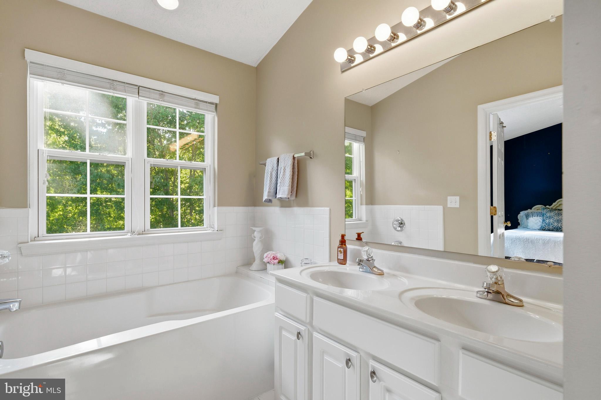 BAYVIEW HILLS - Residential