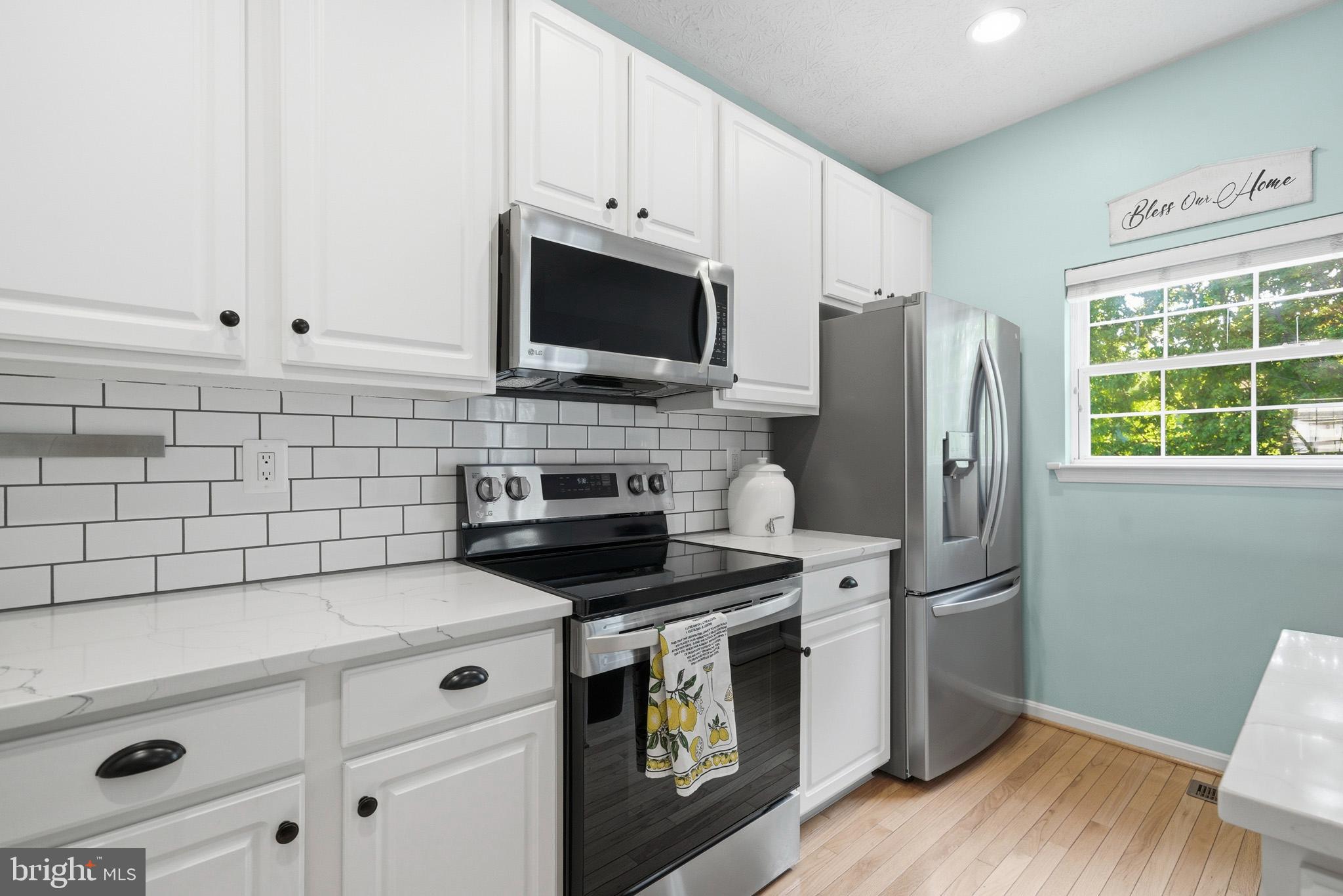 BAYVIEW HILLS - Residential