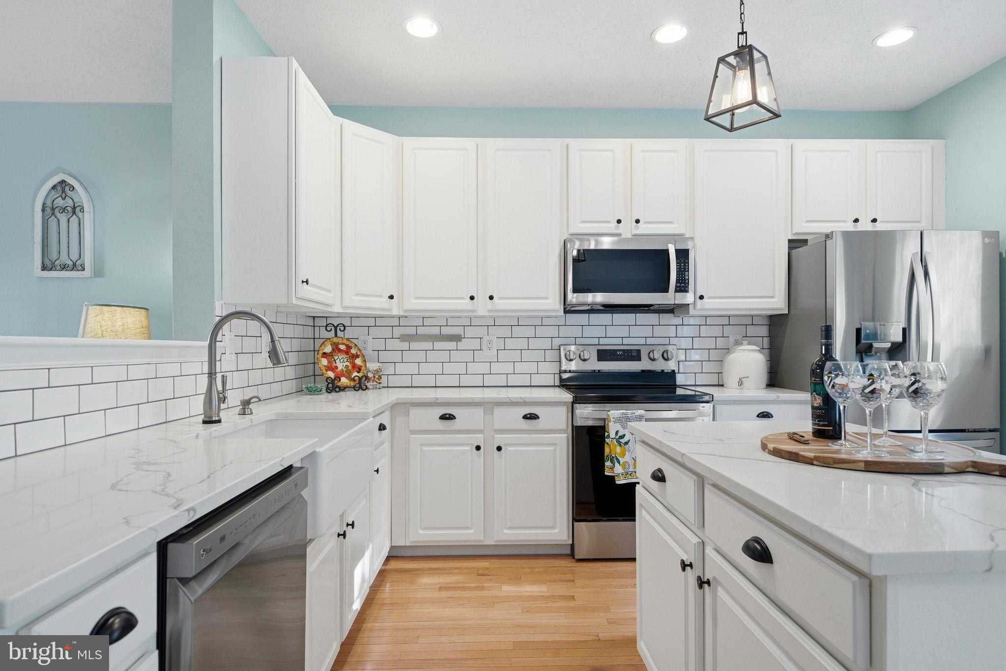 BAYVIEW HILLS - Residential