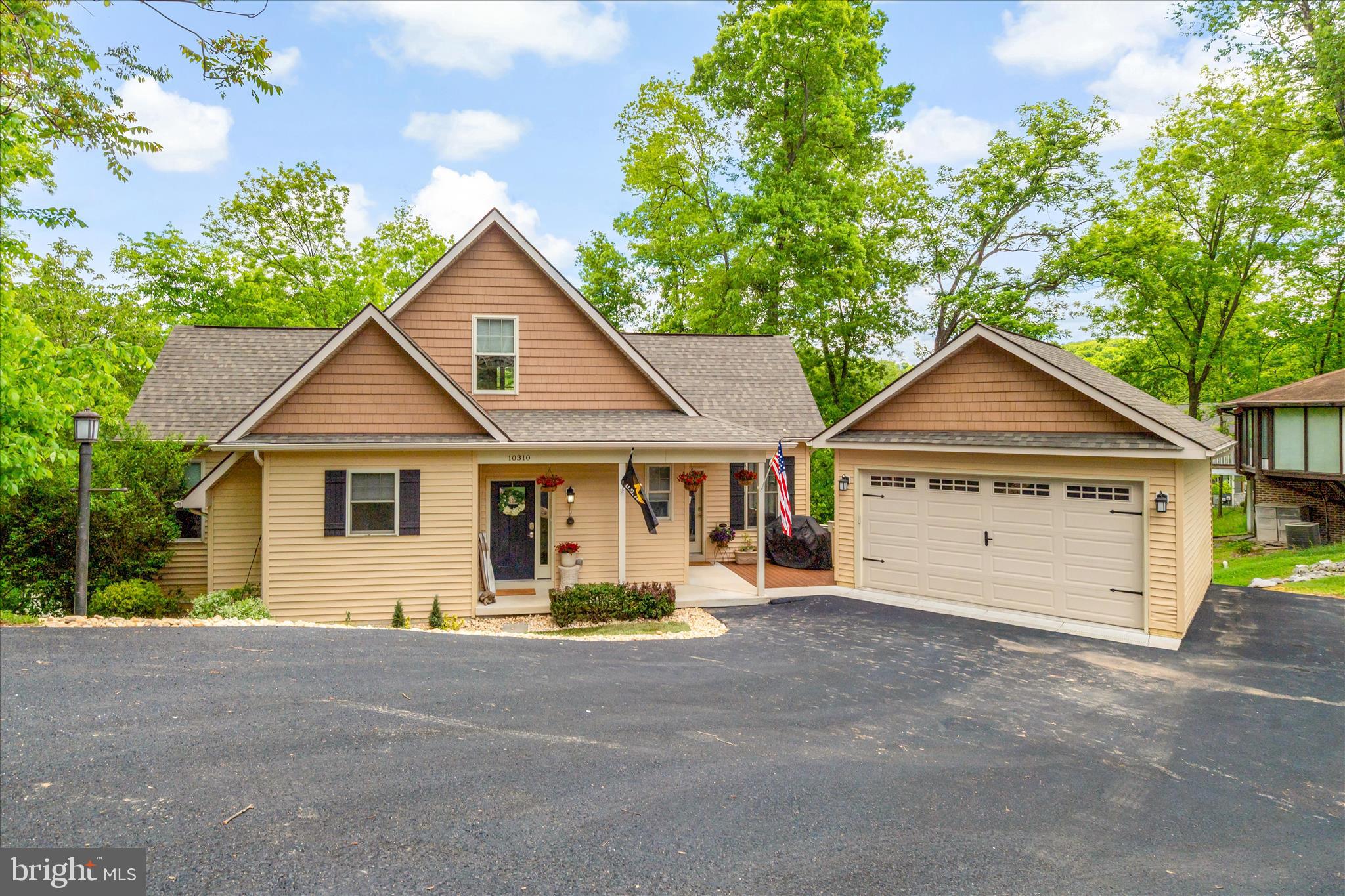 COLDSTREAM - Residential