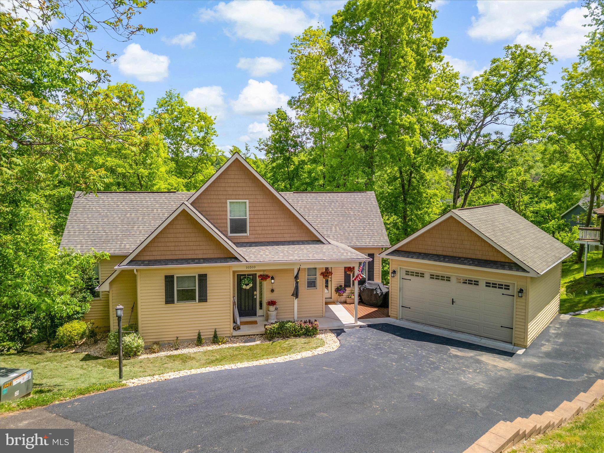 COLDSTREAM - Residential