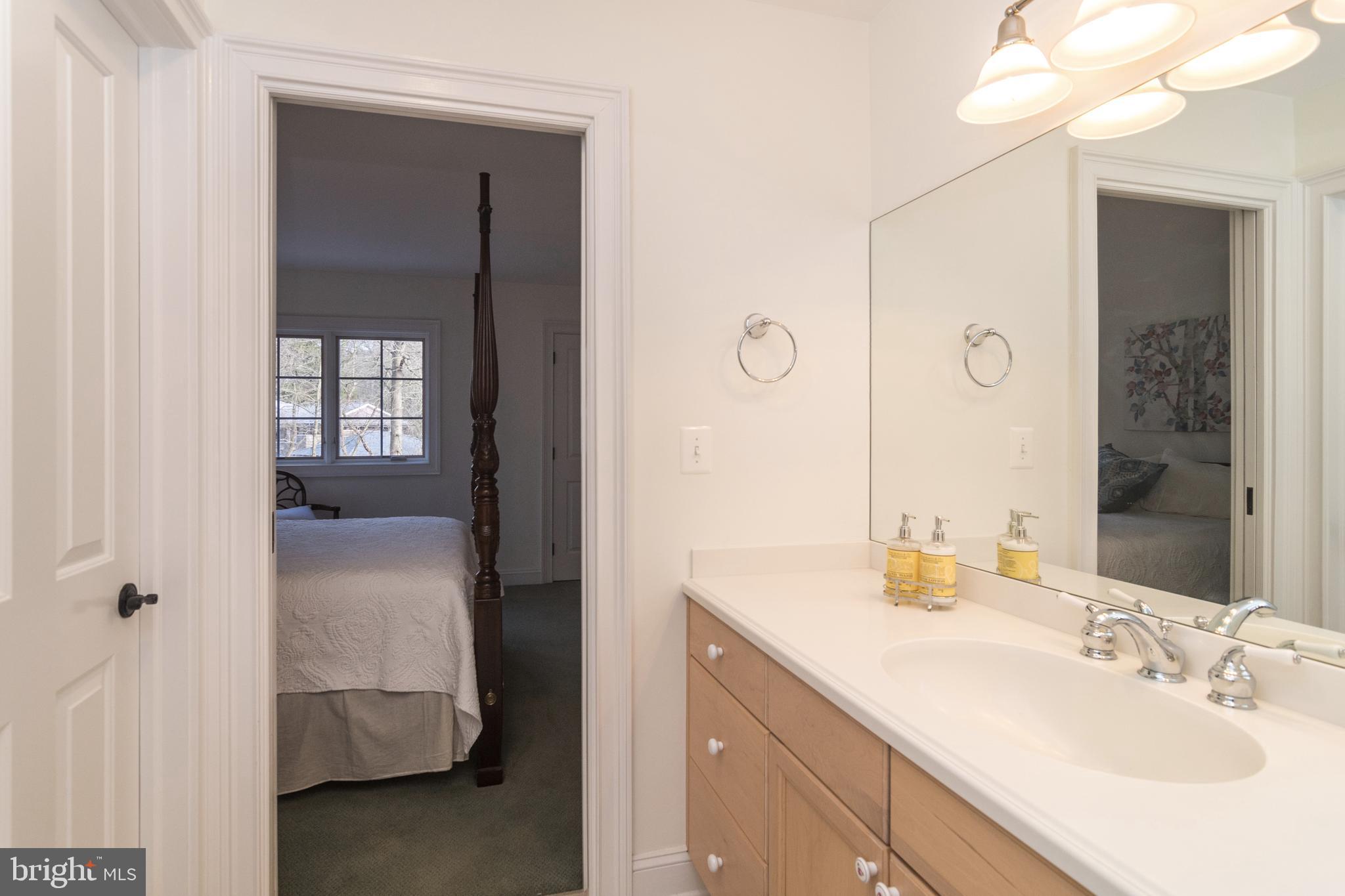 LAFAYETTE HILL - Residential