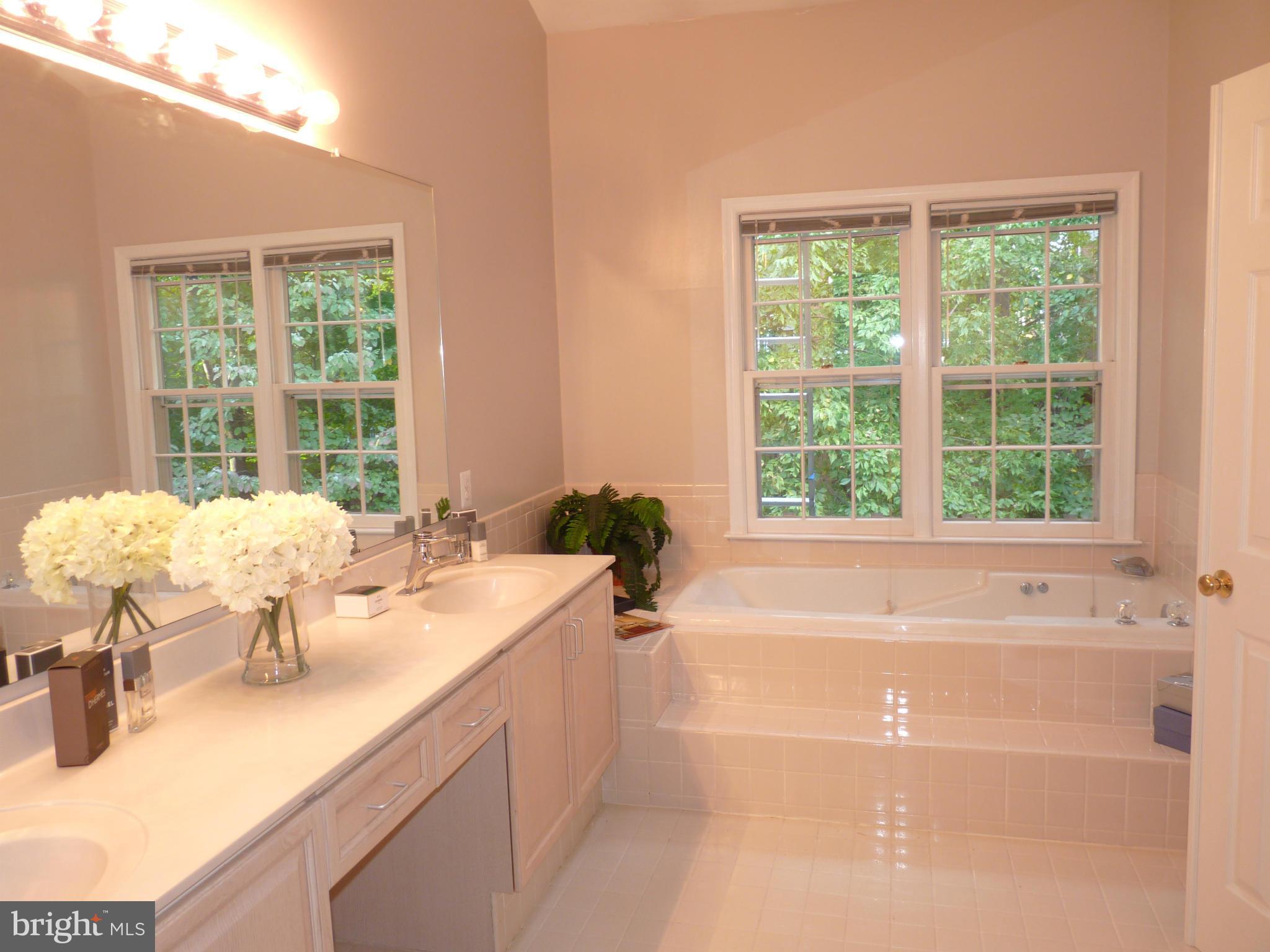 WOODSIDE - Residential Lease