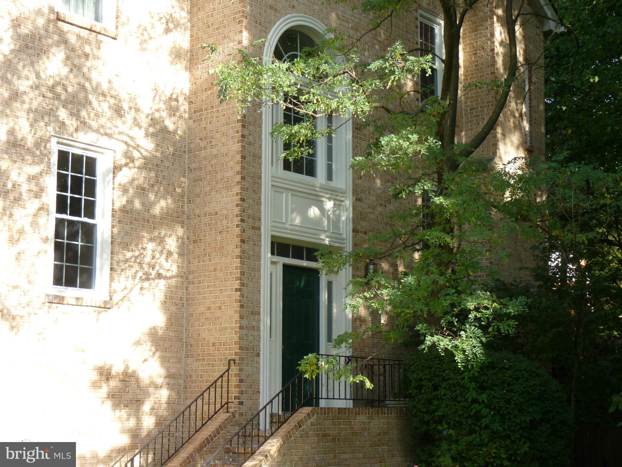 WOODSIDE - Residential Lease