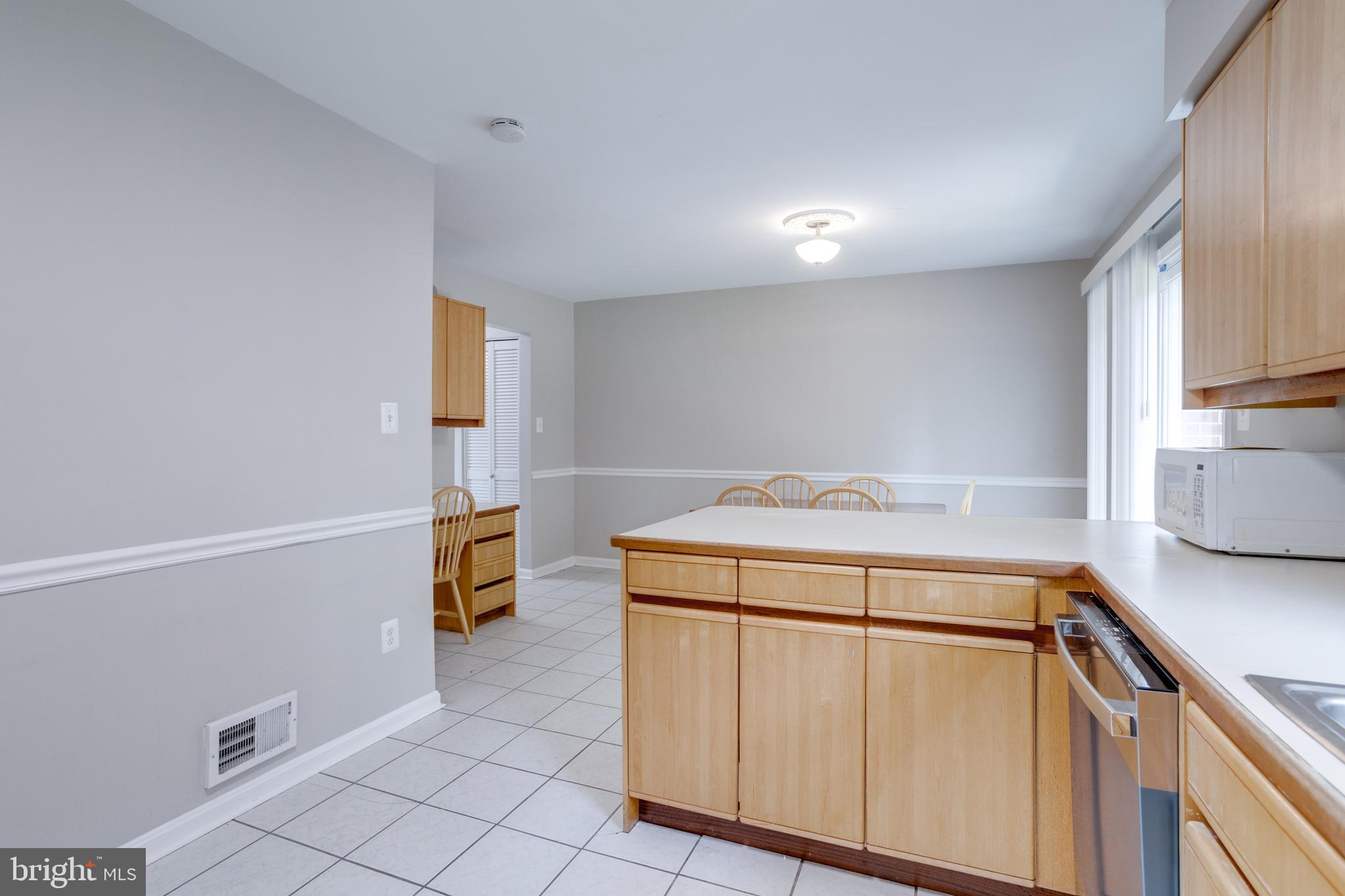 KINGS PARK WEST - Residential Lease