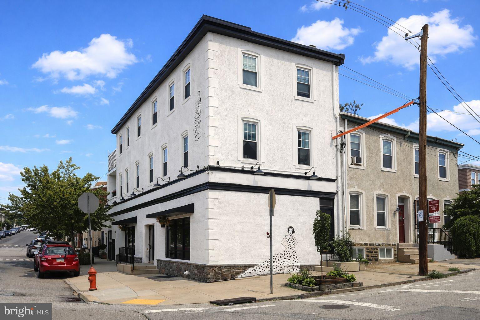 EAST FALLS - Commercial Sale