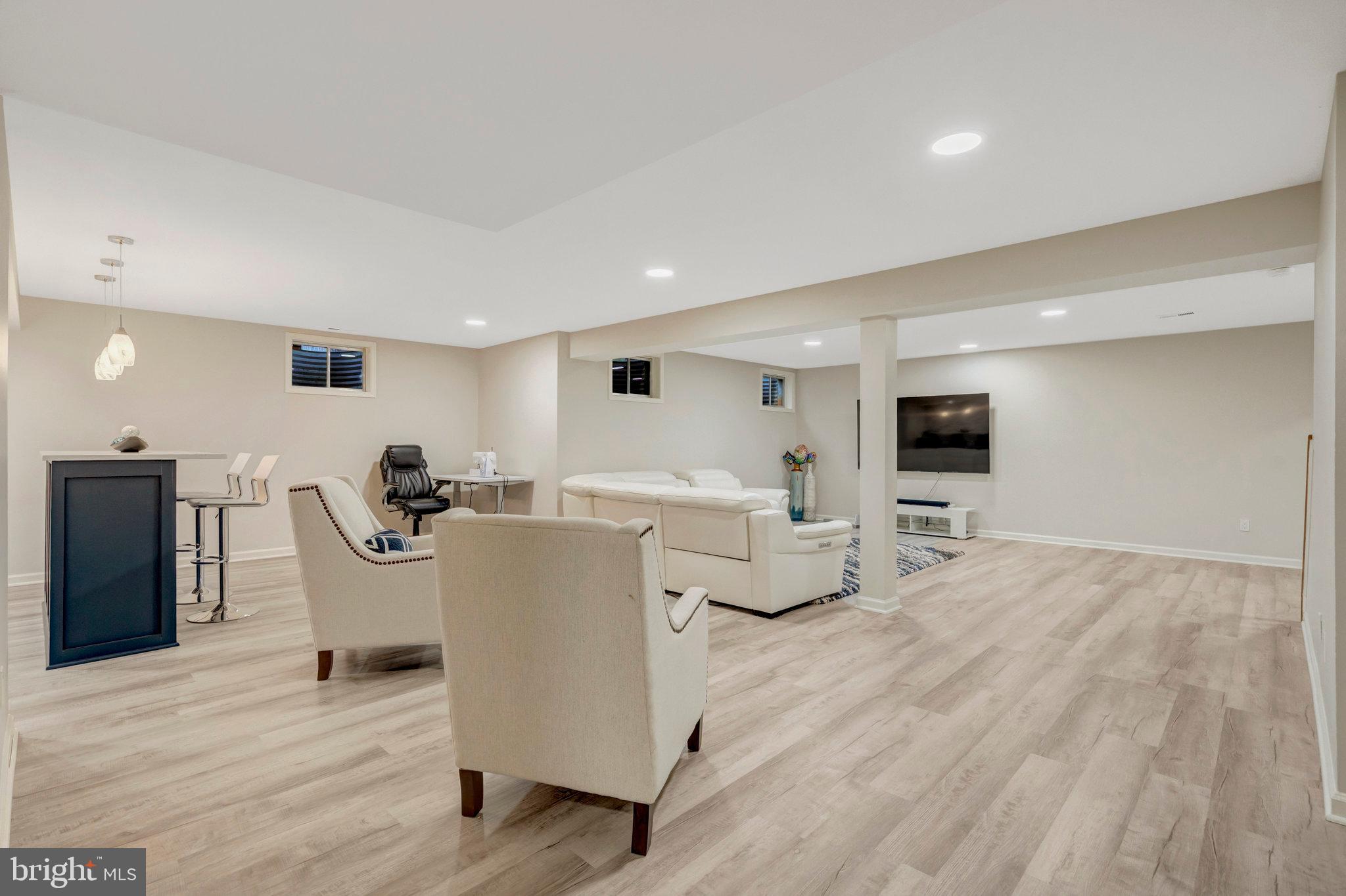 WALNEY ROAD - Residential