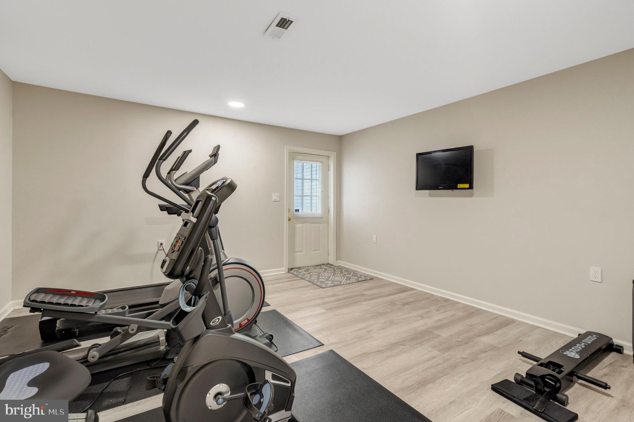 WALNEY ROAD - Residential