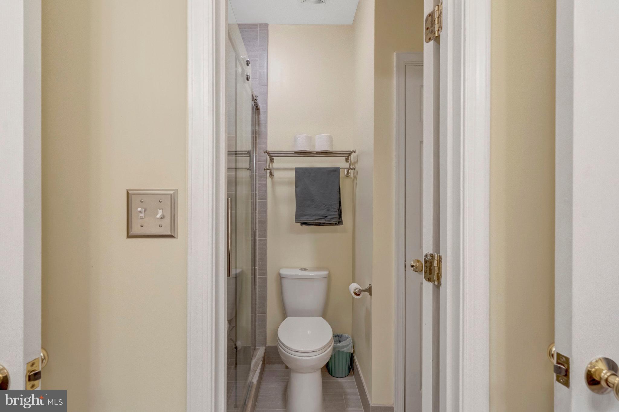 WALNEY ROAD - Residential