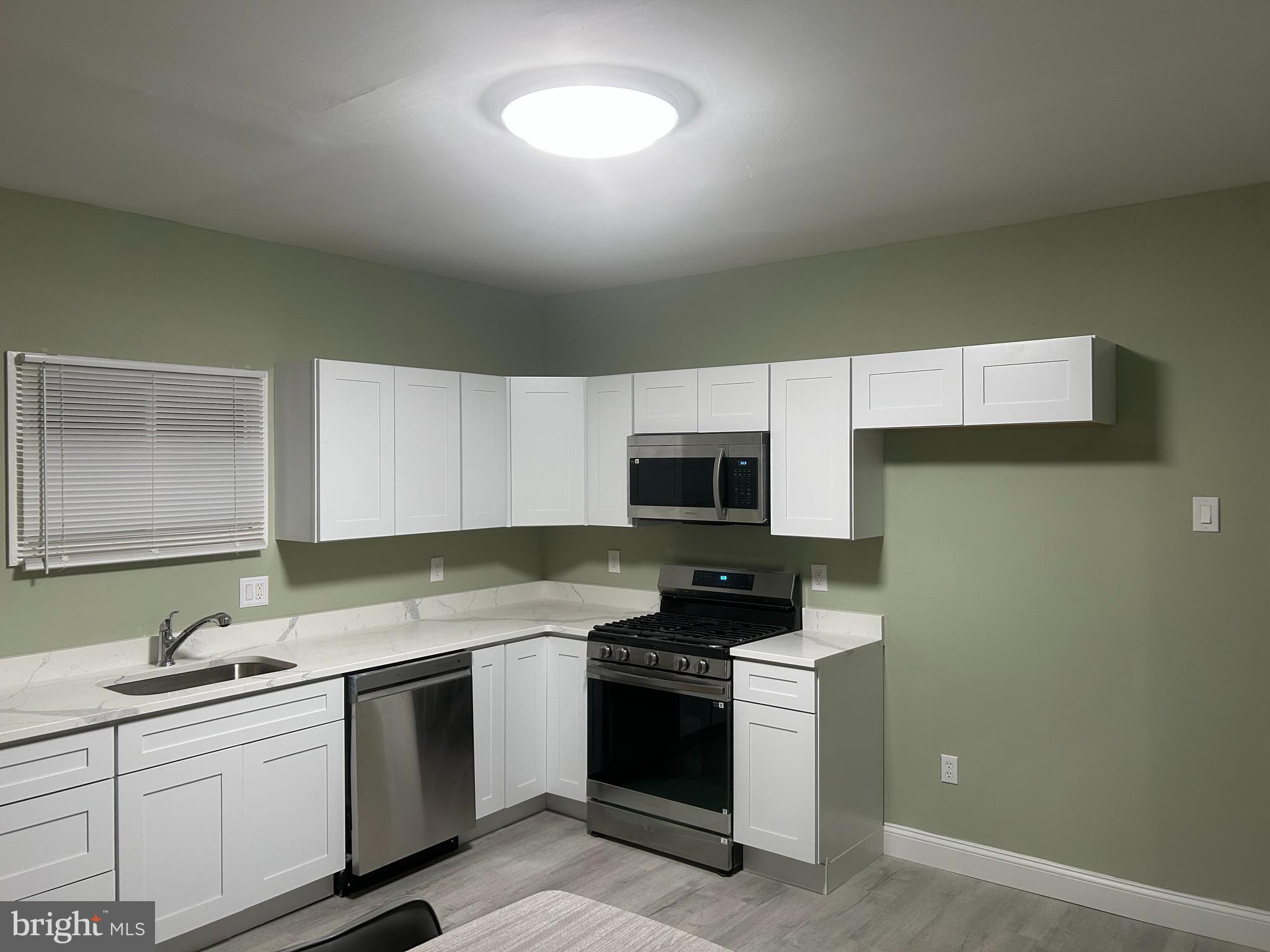 HOLMESBURG - Residential