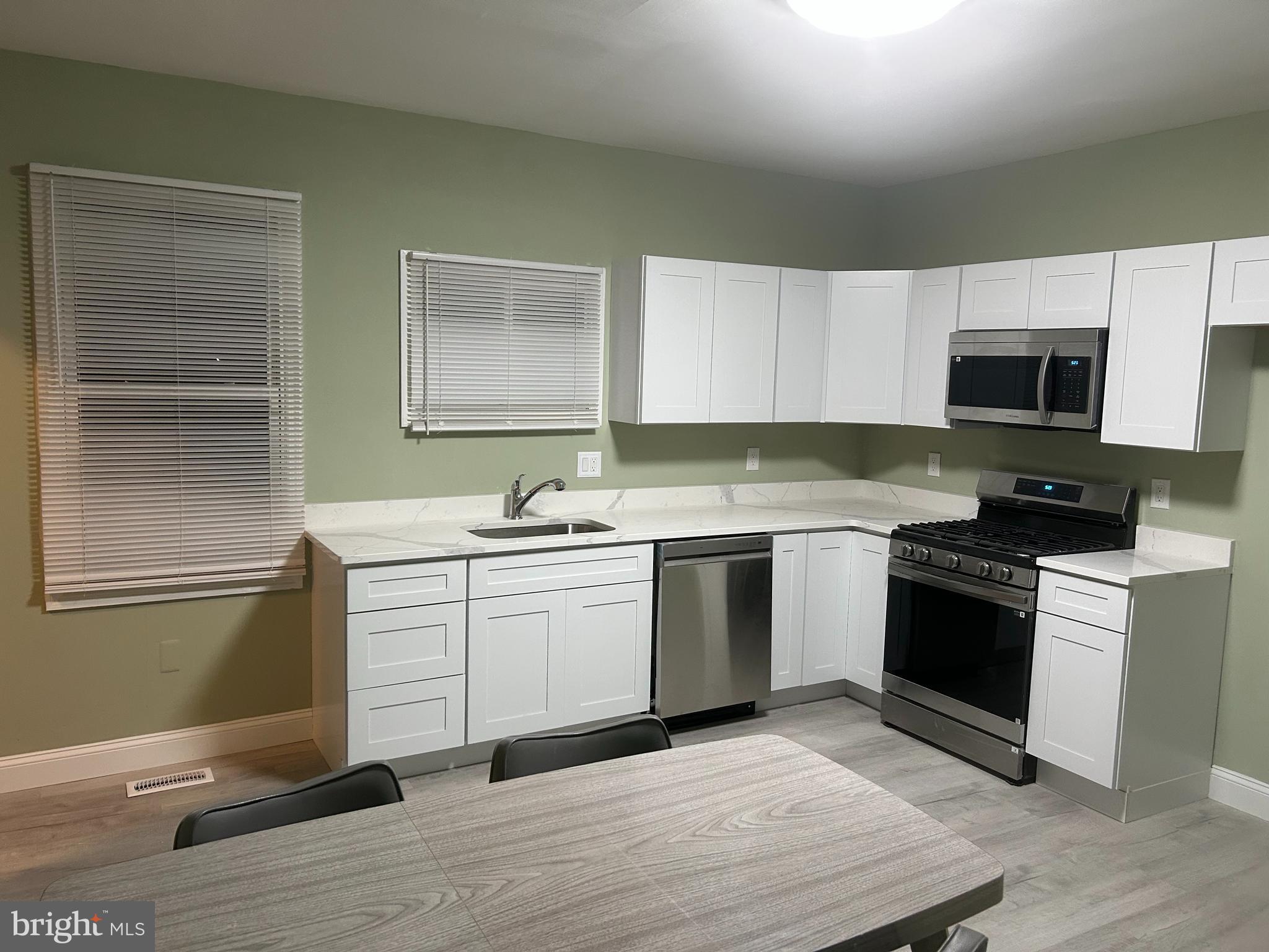 HOLMESBURG - Residential