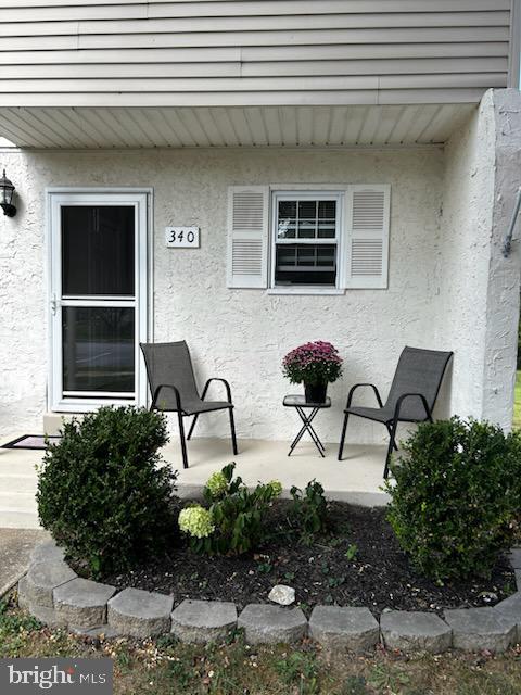340 CARLYN COURT