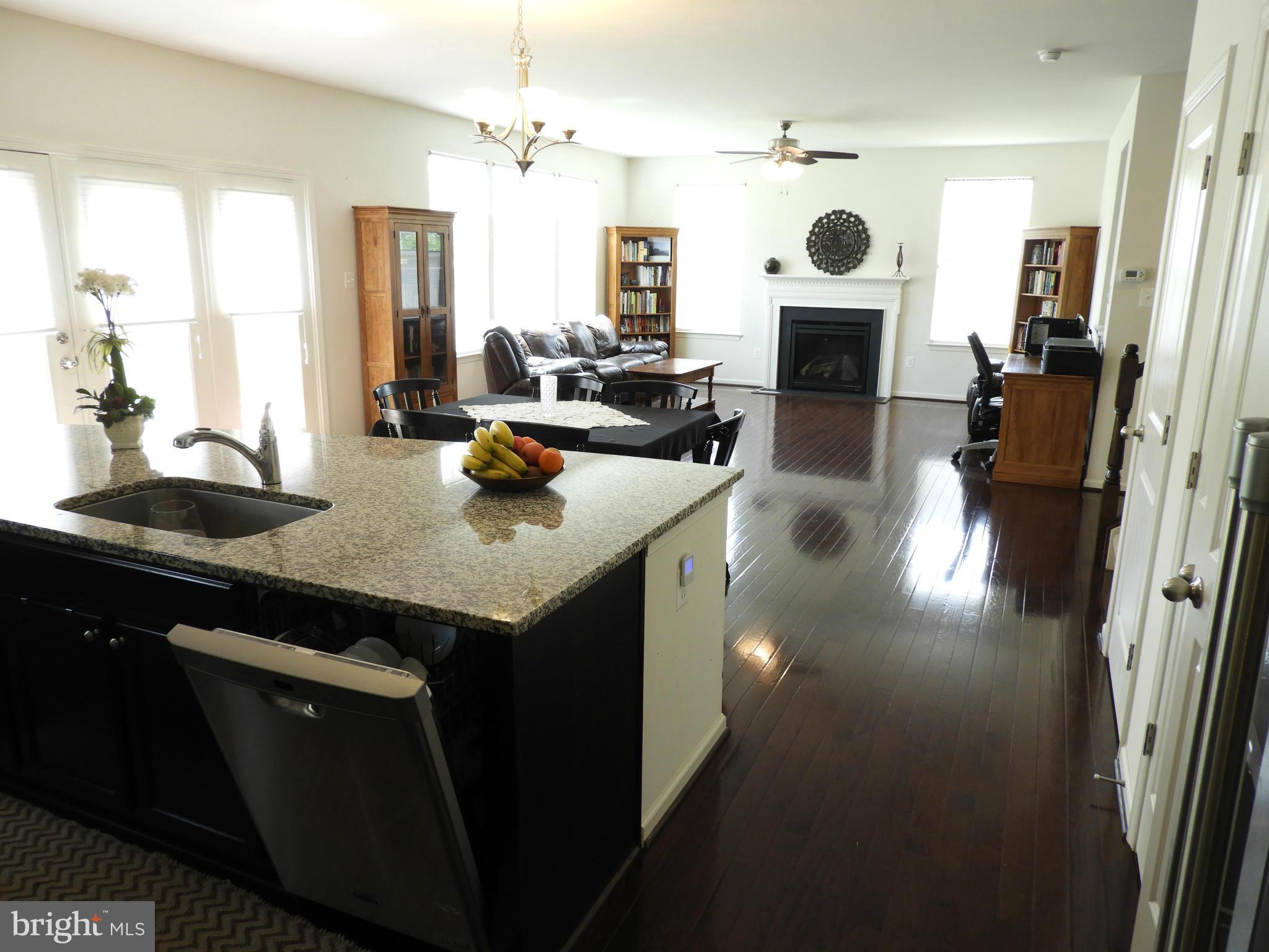 DUTCHMANS CREEK HAMLET - Residential Lease