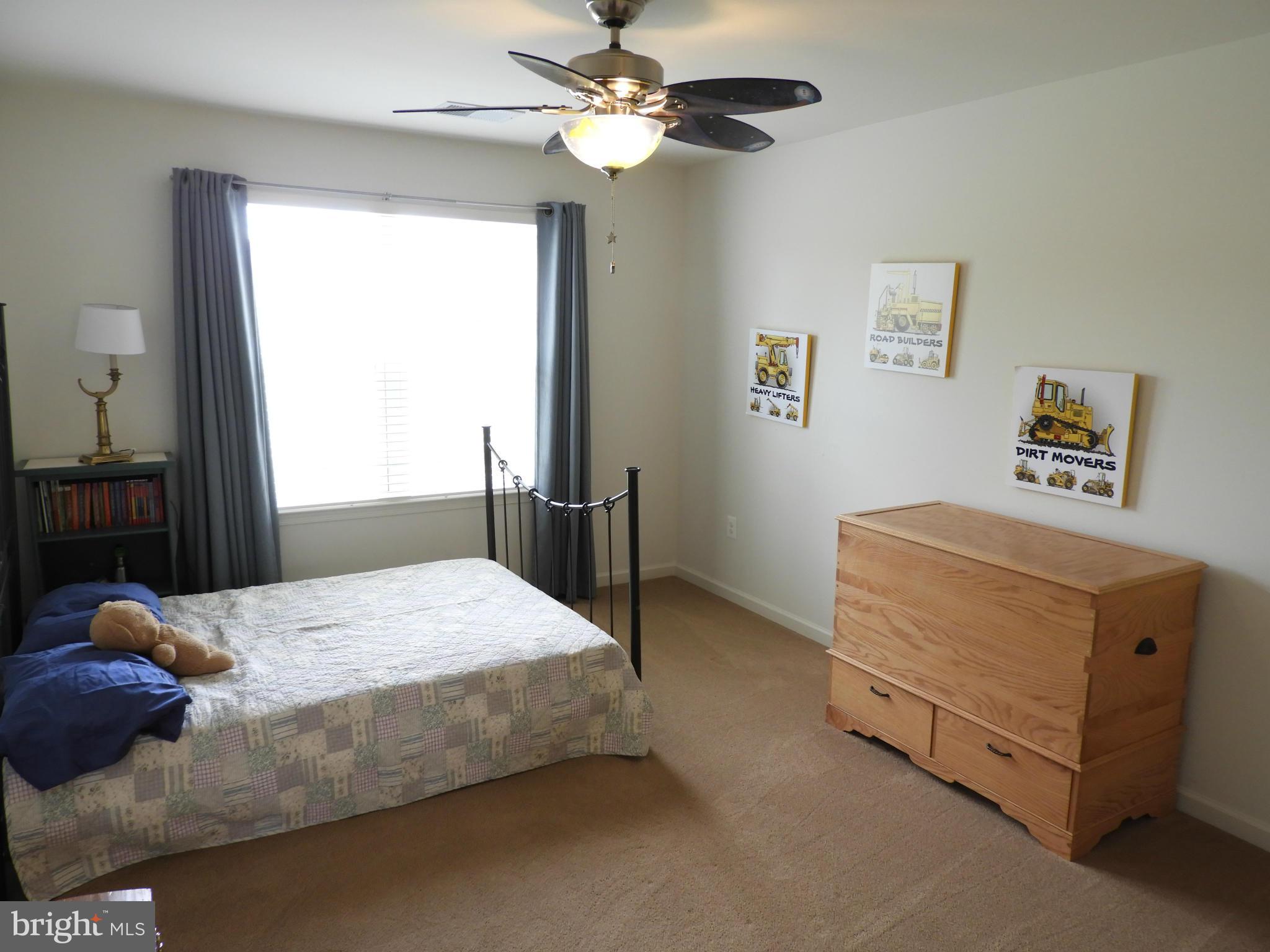 DUTCHMANS CREEK HAMLET - Residential Lease