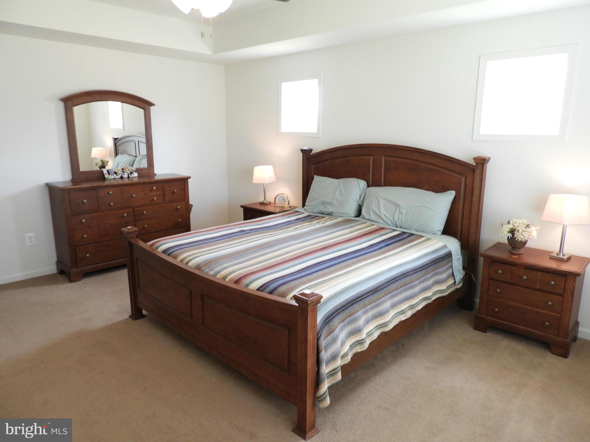 DUTCHMANS CREEK HAMLET - Residential Lease