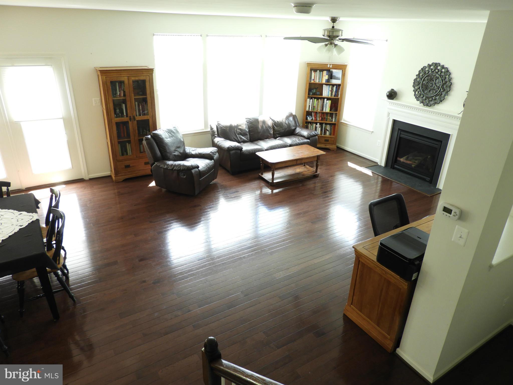DUTCHMANS CREEK HAMLET - Residential Lease