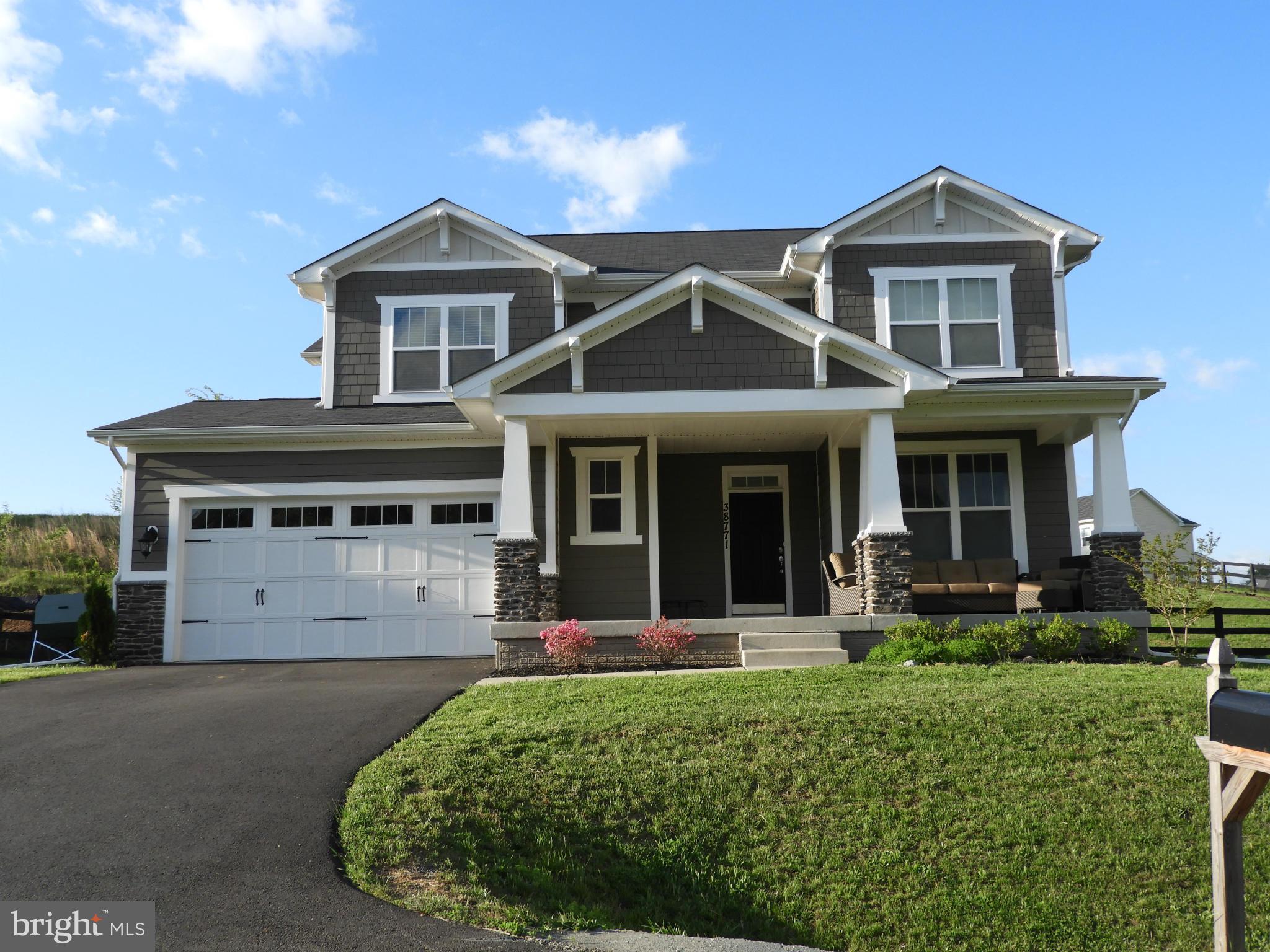 DUTCHMANS CREEK HAMLET - Residential Lease