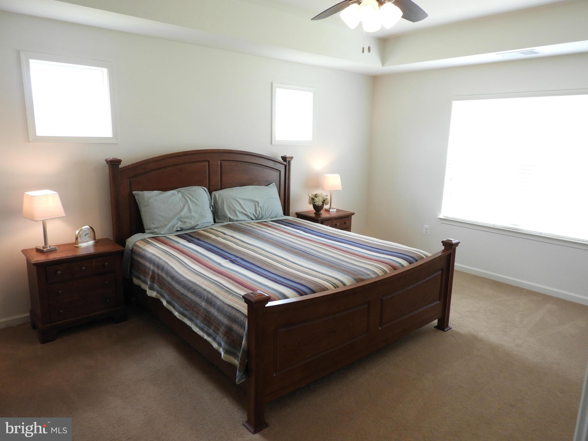 DUTCHMANS CREEK HAMLET - Residential Lease