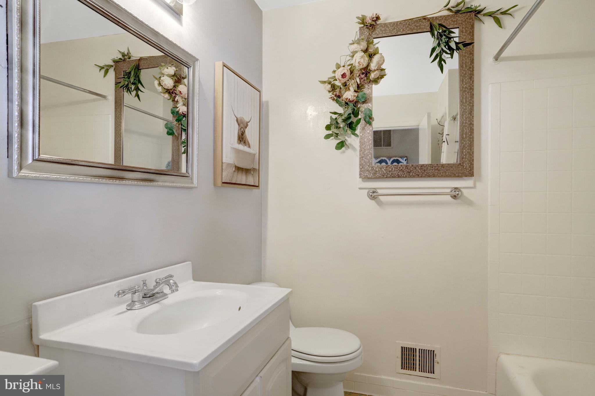 POTOMAC VALLEY - Residential