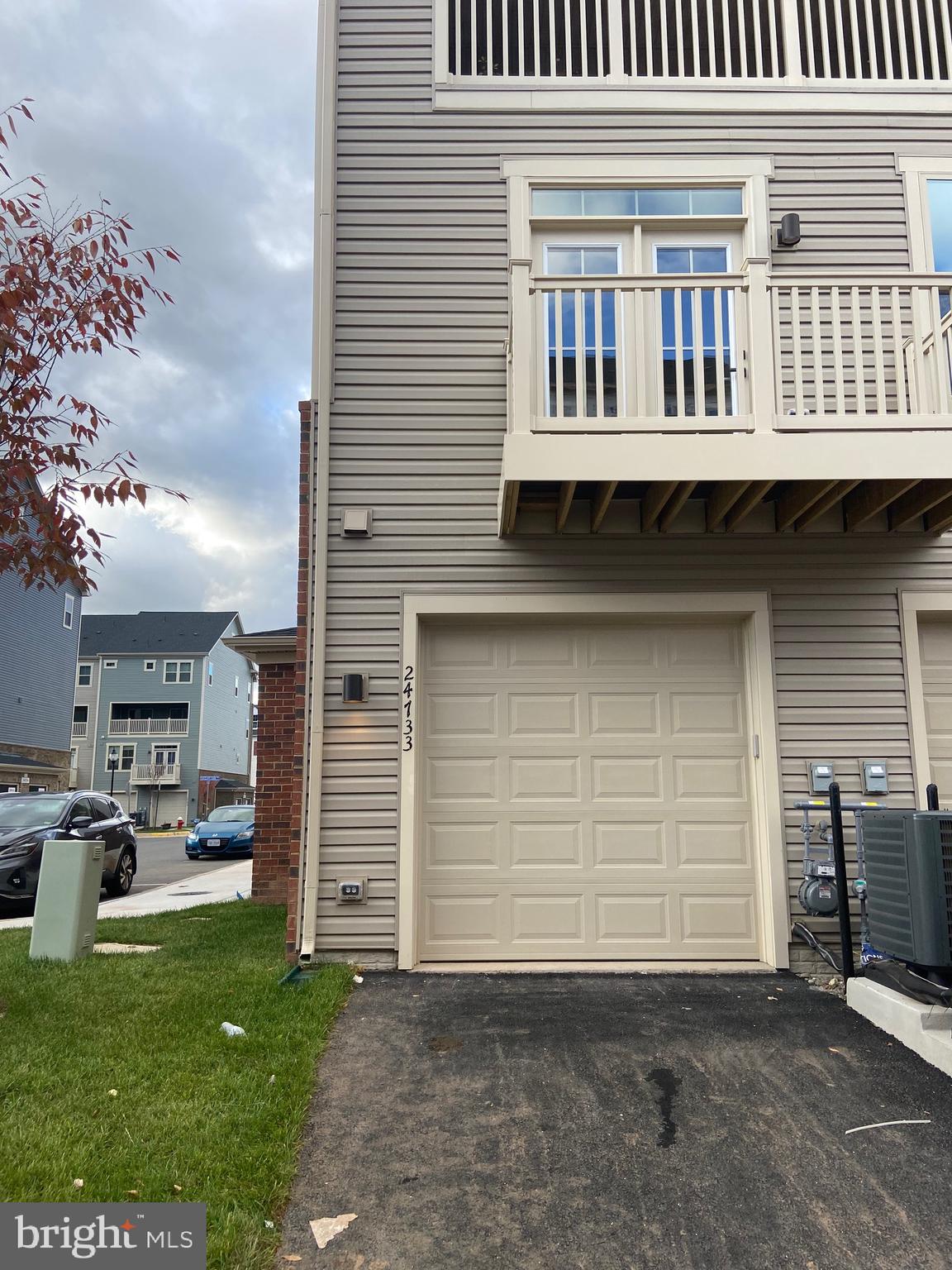 ARCOLA TOWN CENTER CONDO - Residential Lease