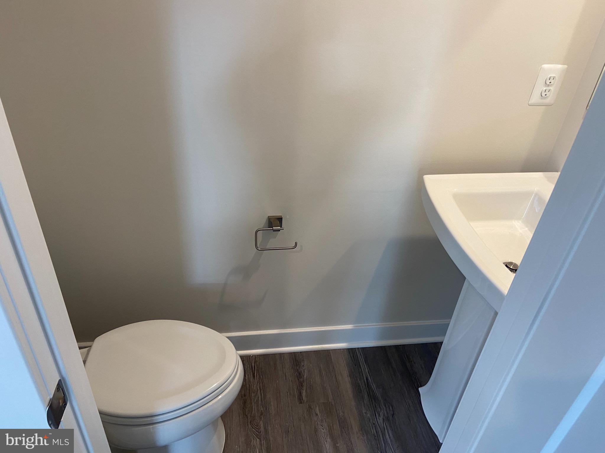 ARCOLA TOWN CENTER CONDO - Residential Lease