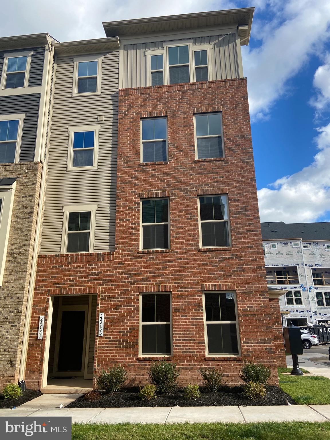 ARCOLA TOWN CENTER CONDO - Residential Lease