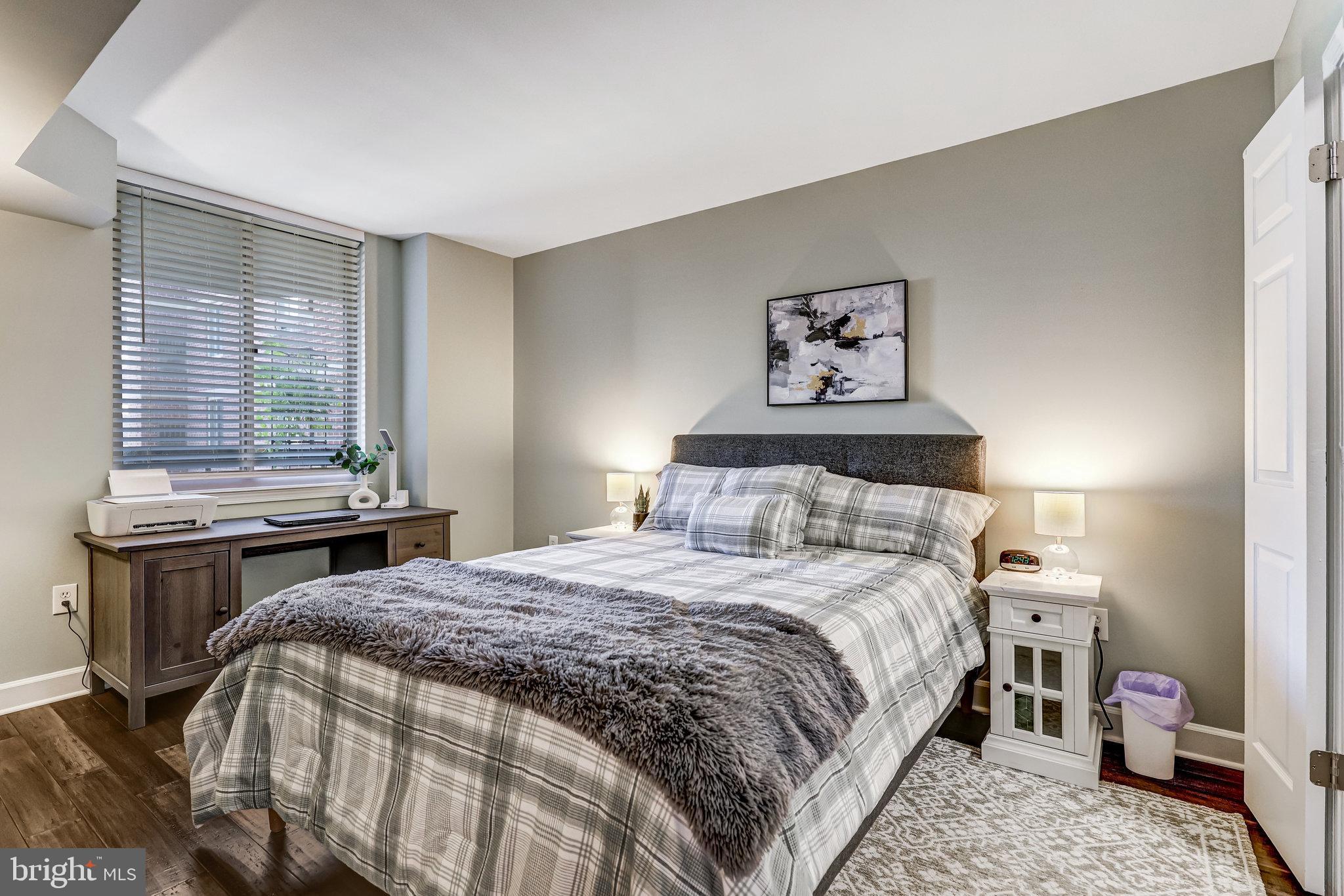 THE WILLIAMSBURG - Residential