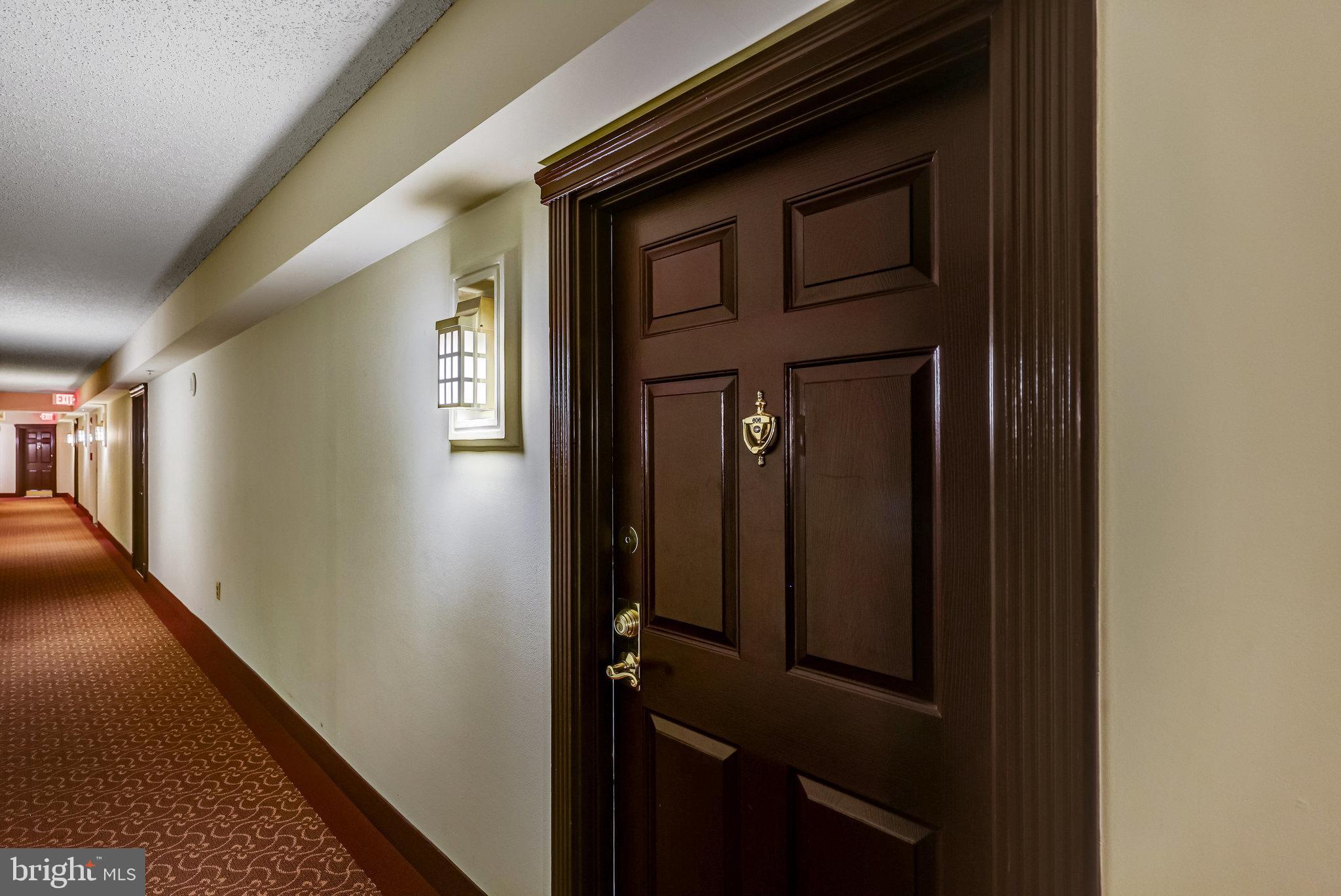 THE WILLIAMSBURG - Residential